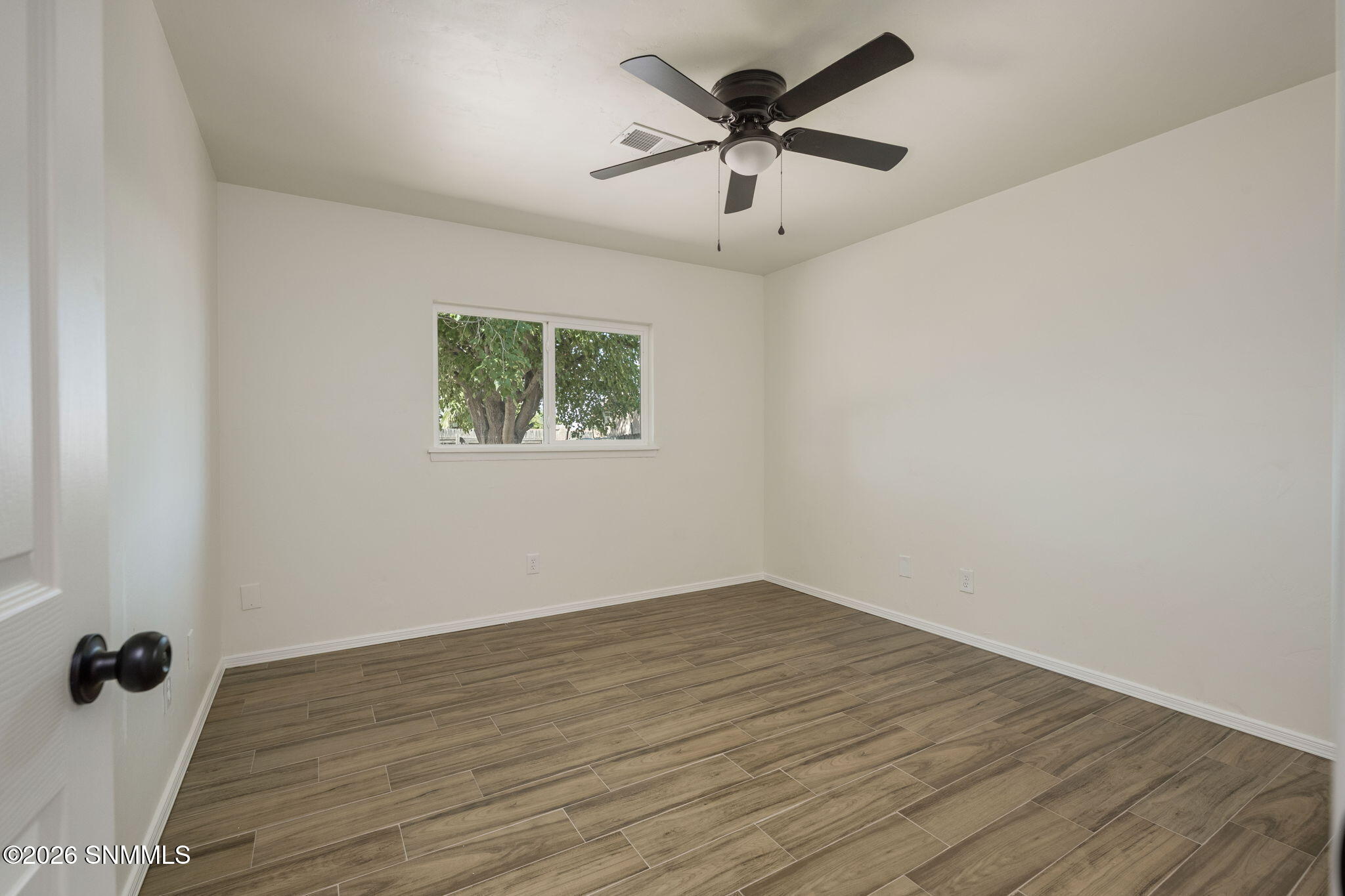 1309 Eucalyptus Drive Property Photo 14