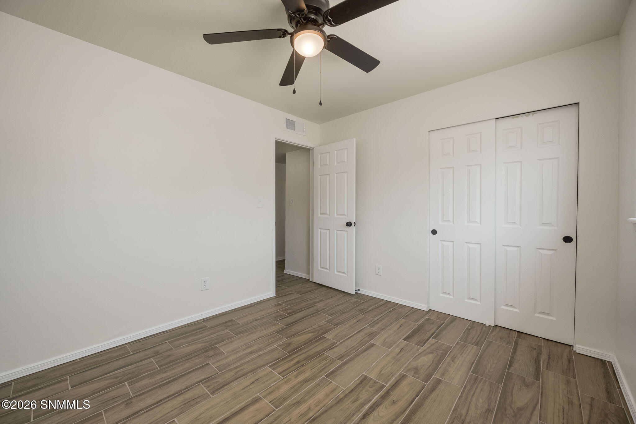 1309 Eucalyptus Drive Property Photo 20