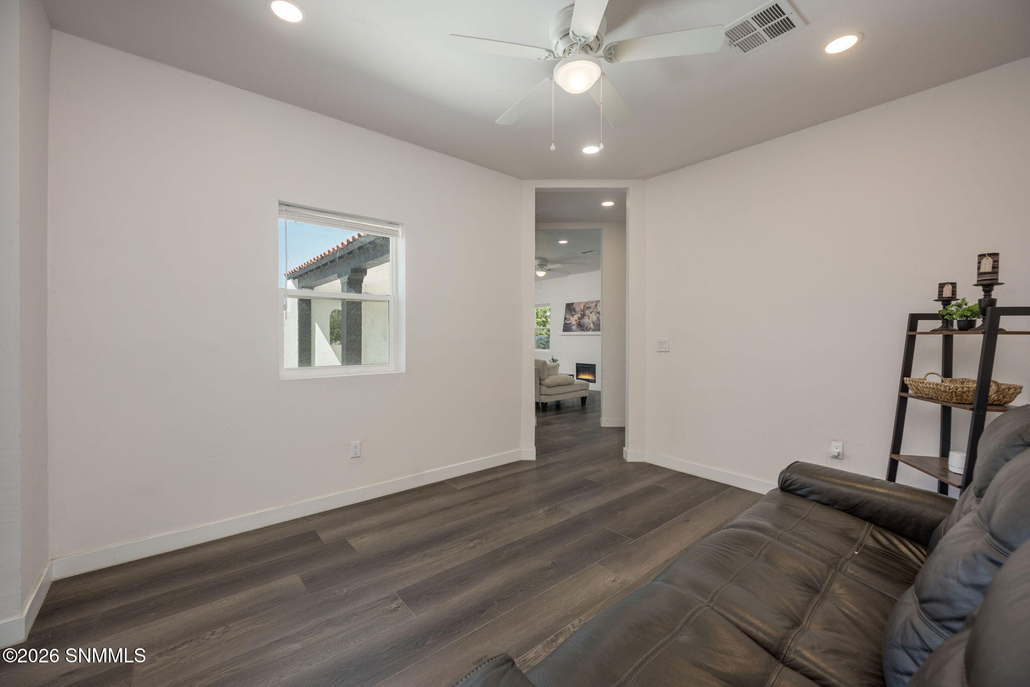 1040 Hess Terrace Property Photo 17
