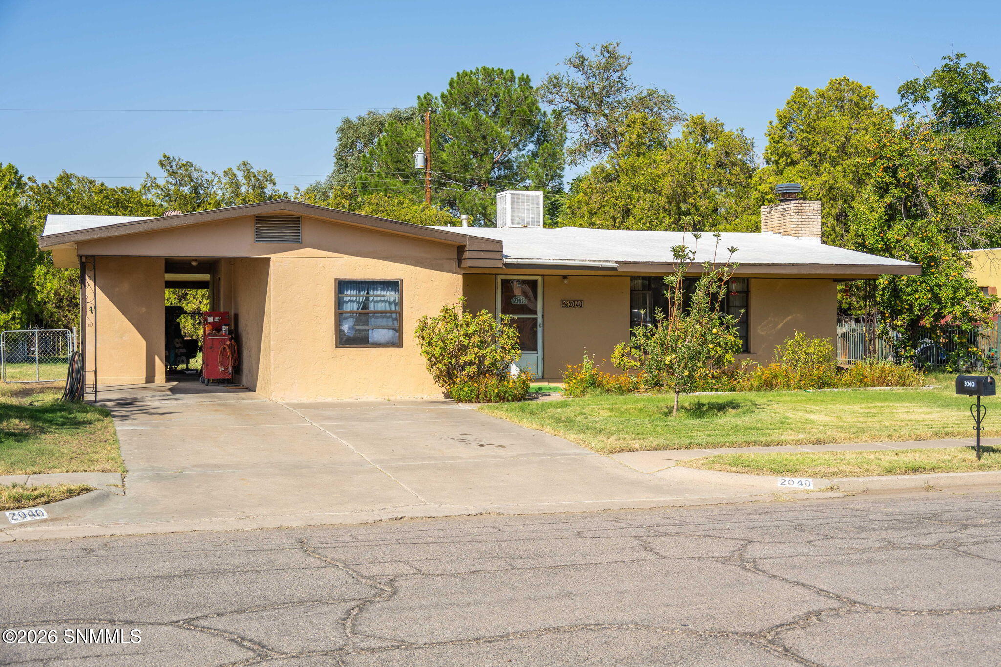 2040 Chisholm Trail Property Photo 2