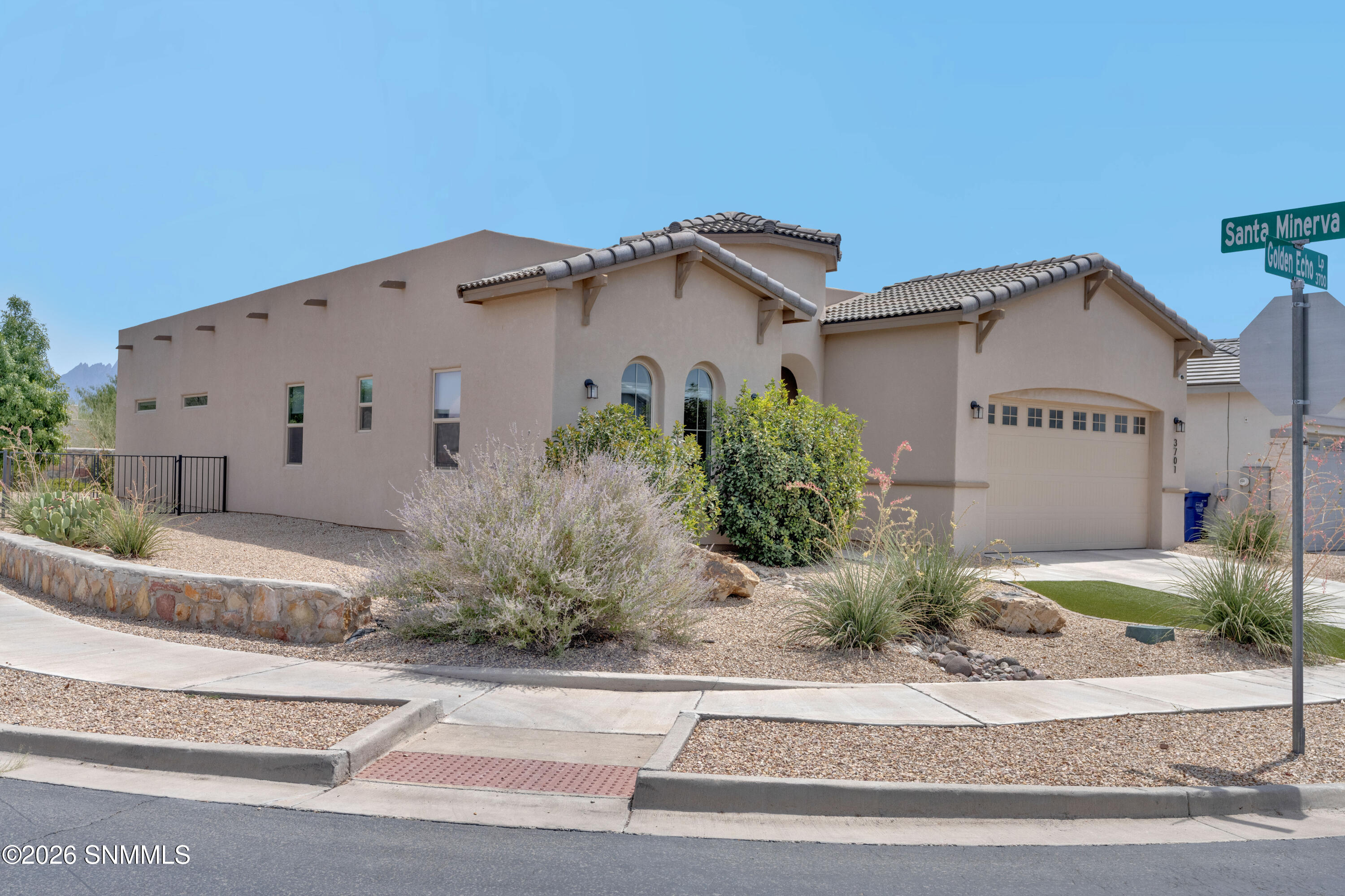 3701 Golden Echo Loop Property Photo 3