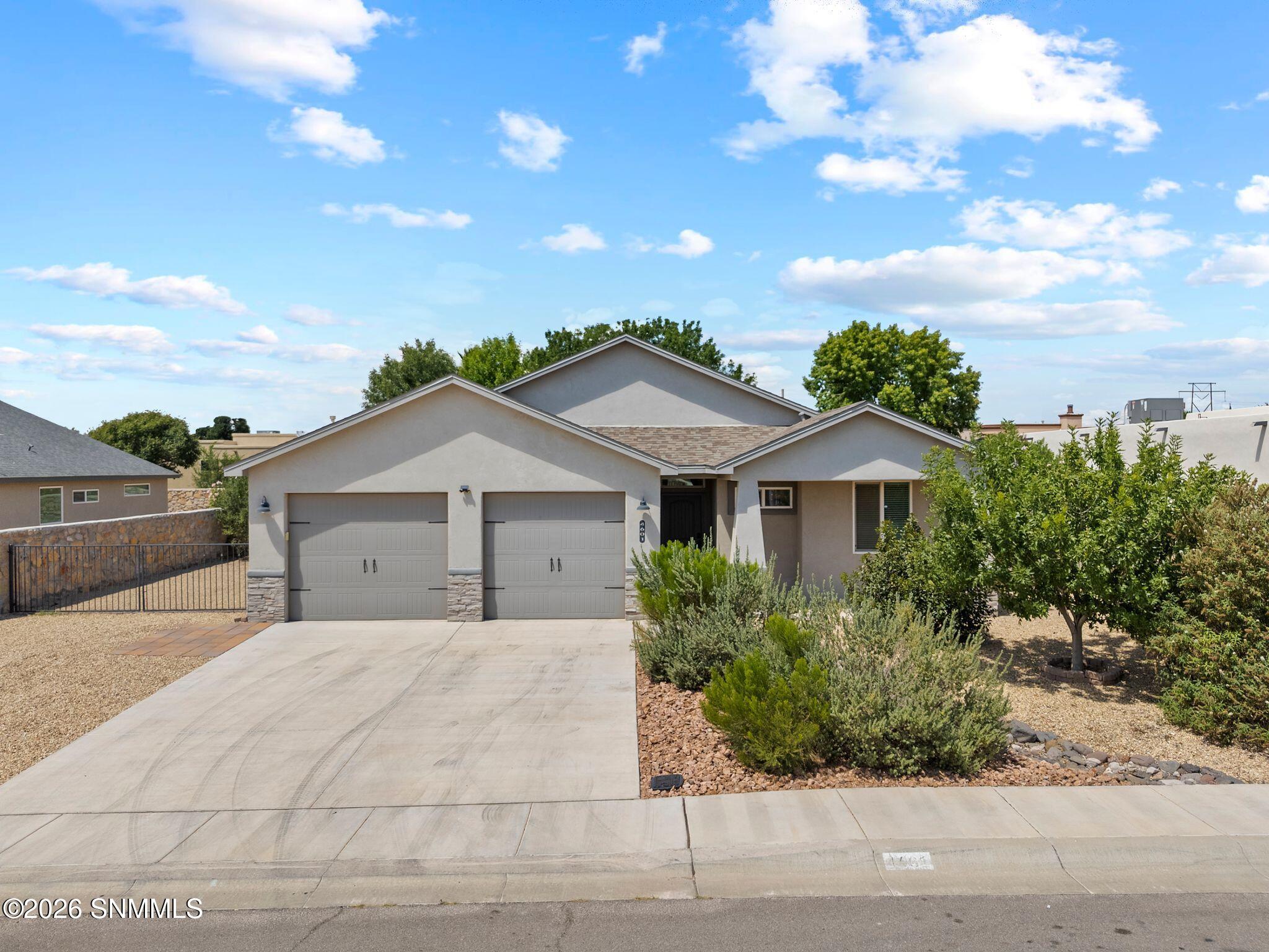 4601 Mesa Corta Drive Property Photo 4