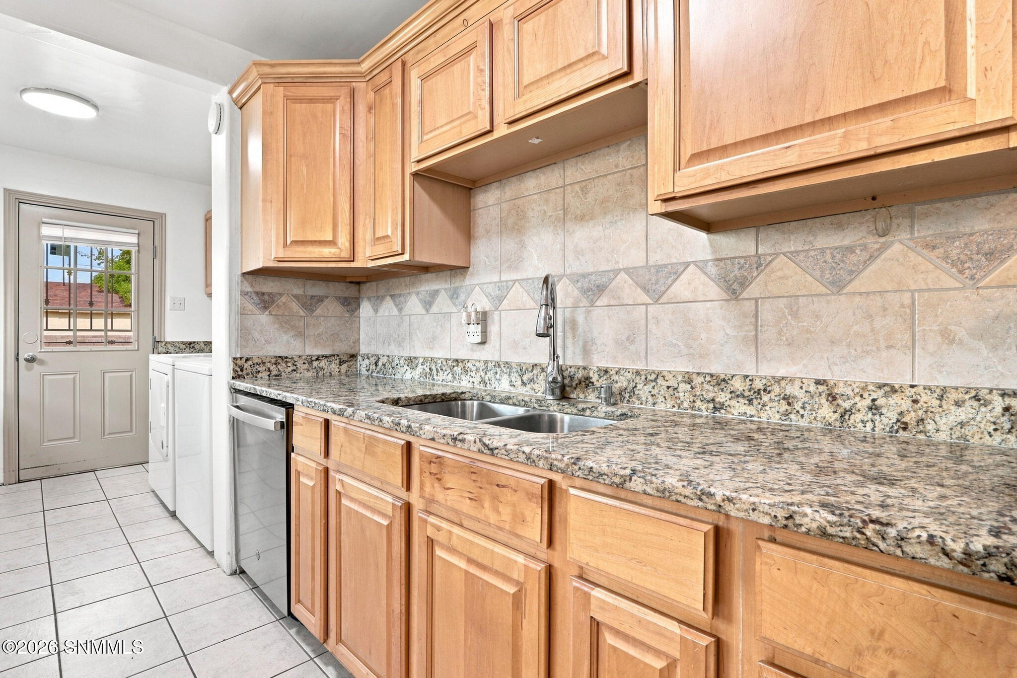 1190 Douglas Drive Property Photo 11