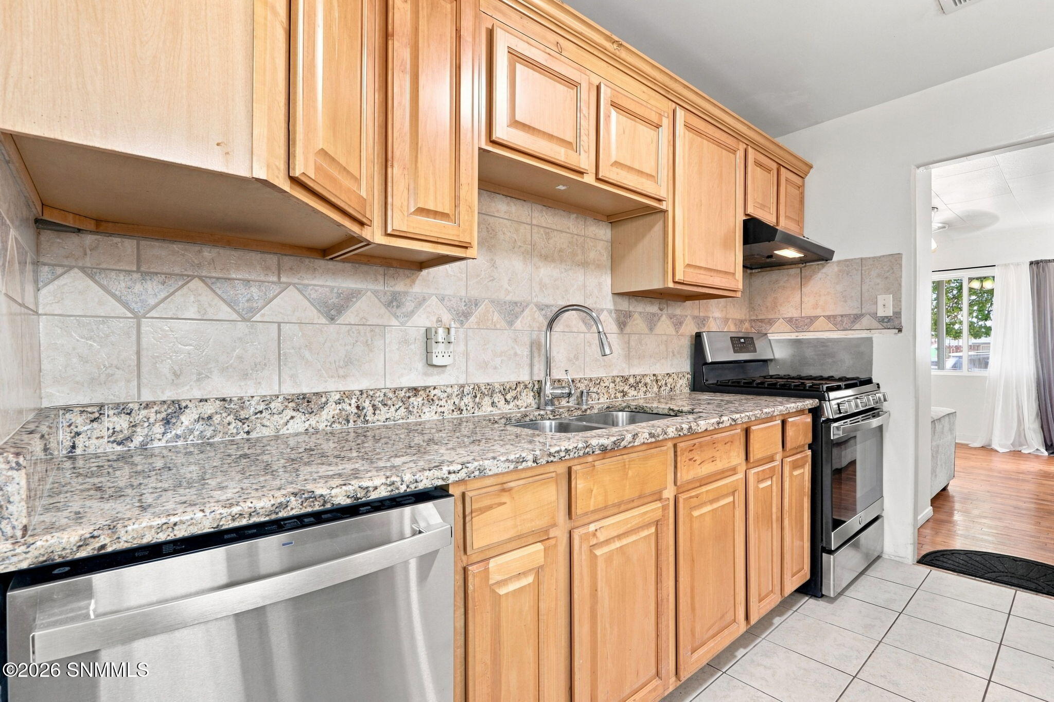 1190 Douglas Drive Property Photo 13
