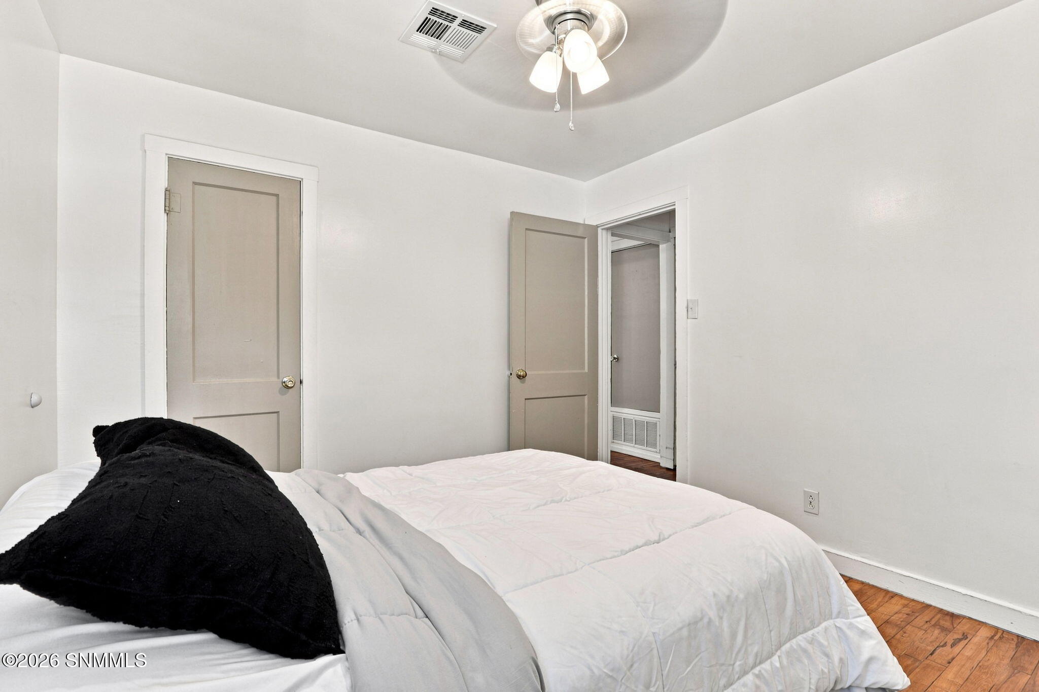 1190 Douglas Drive Property Photo 15