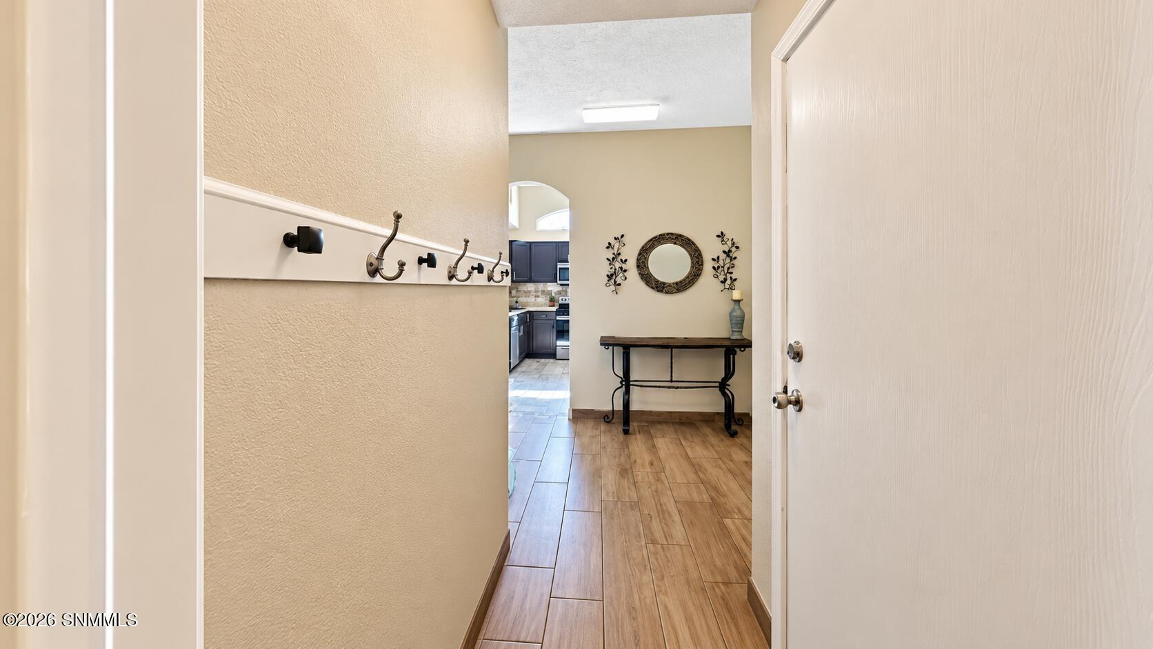 999 Gilmer Way Property Photo 8