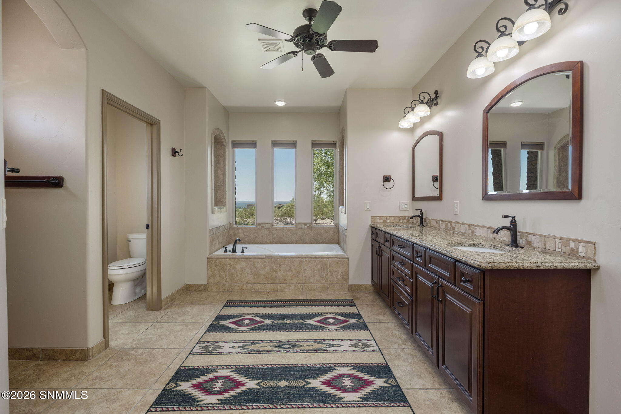 5667 Calle De Paradise Property Photo 28