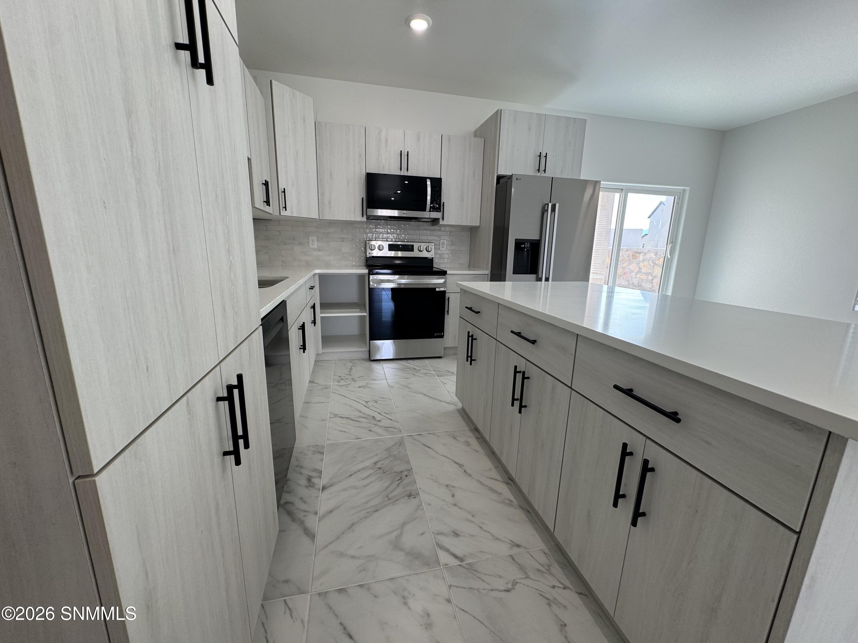 7474 Eagle Vista Street Property Photo 6