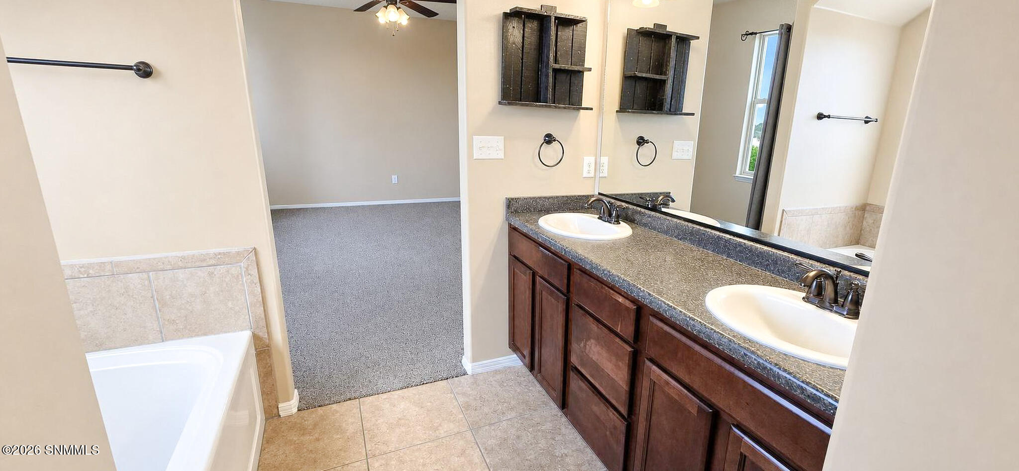 3914 Sombra Morada Road Property Photo 15