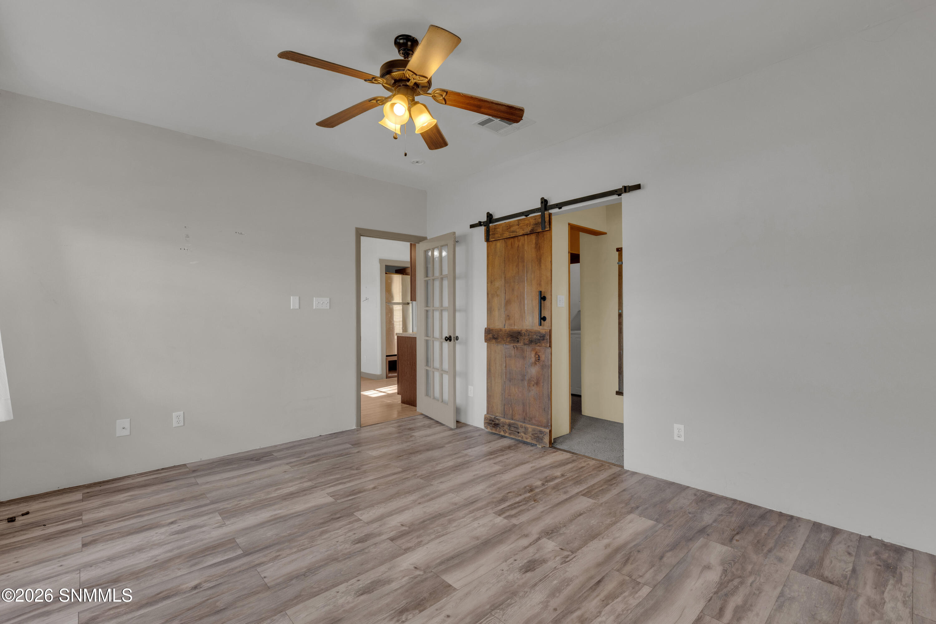1901 W Brown Road Property Photo 13