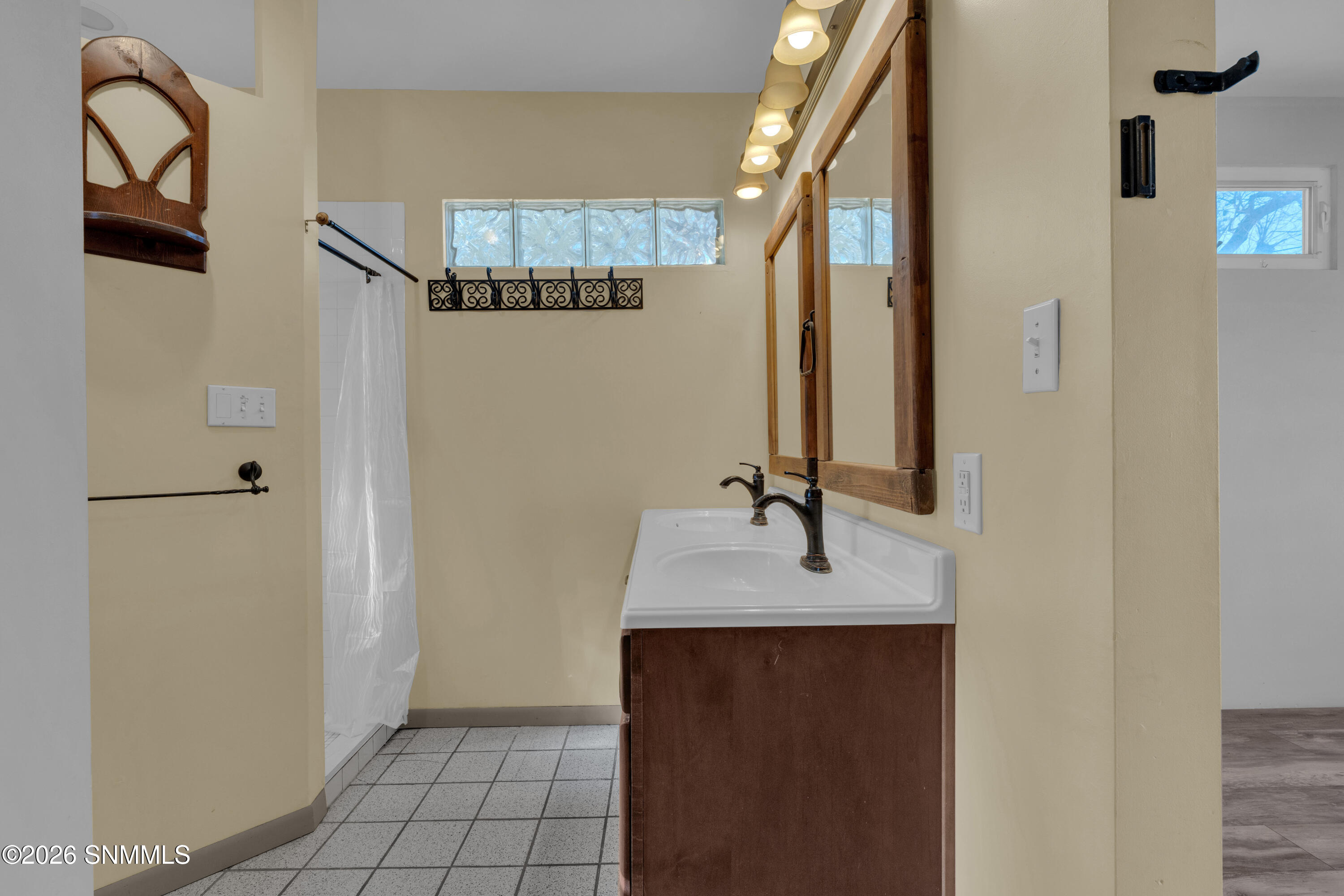 1901 W Brown Road Property Photo 14