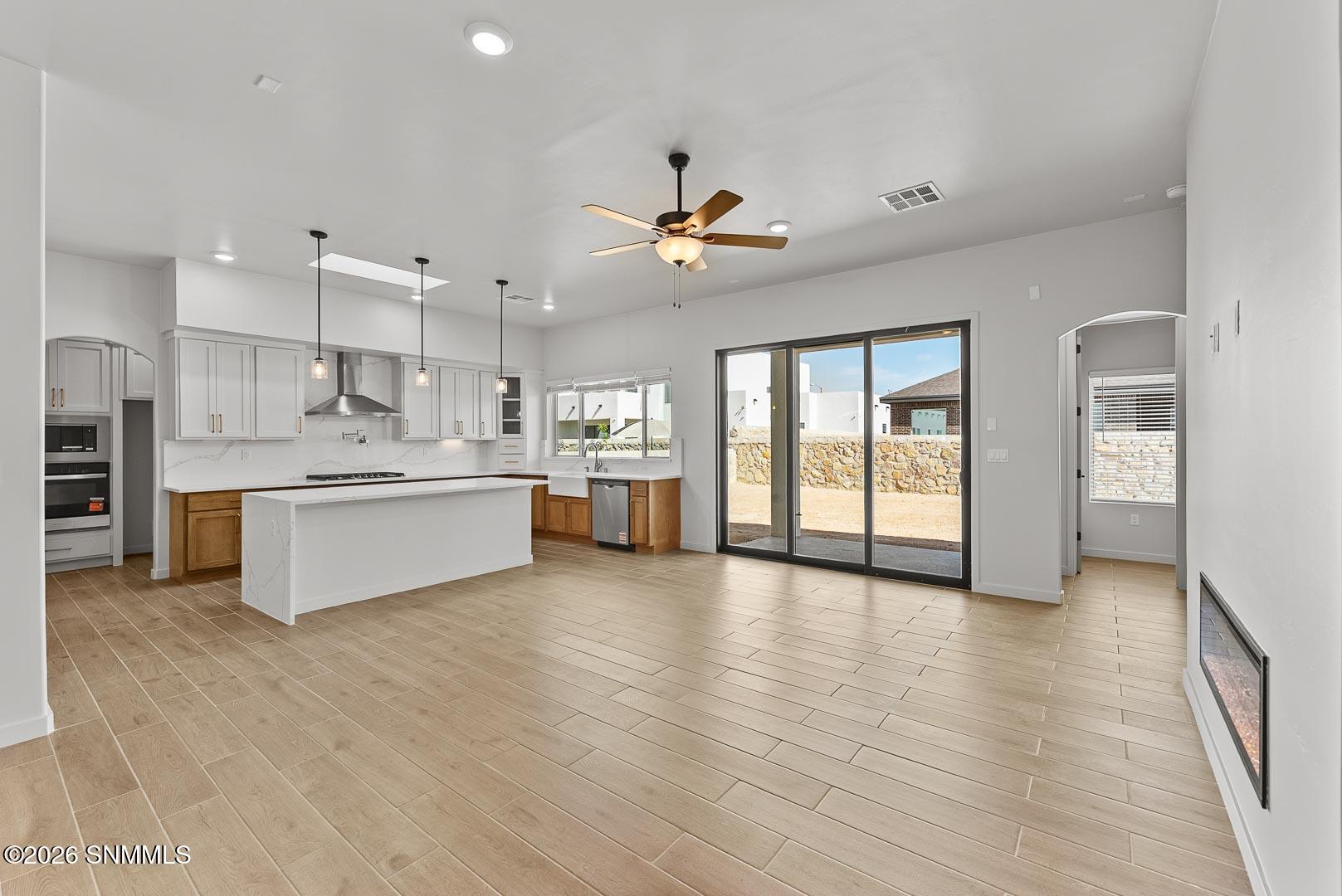 3673 Springhaven Loop Property Photo 4