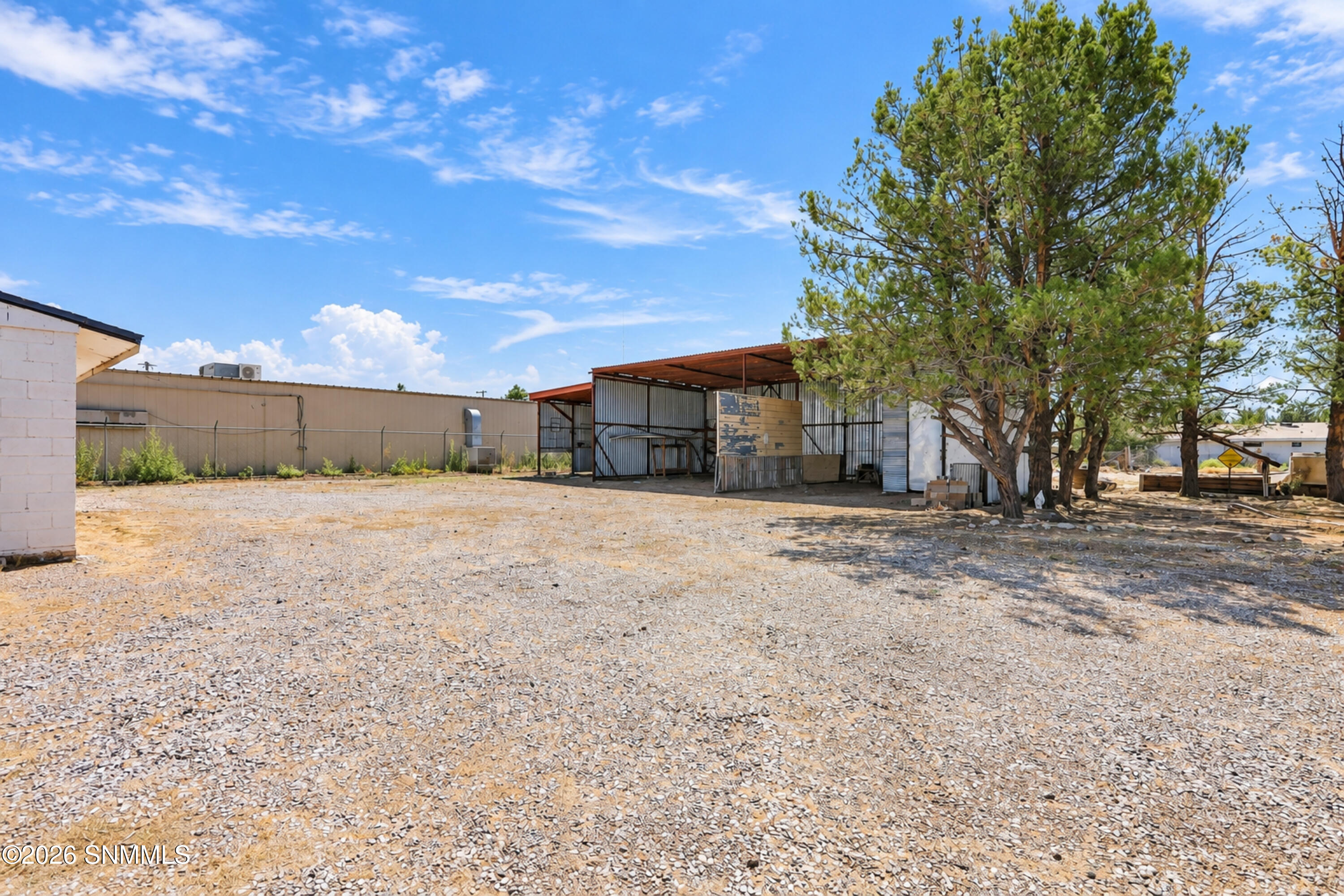 613 San Ysidro Road Property Photo 37