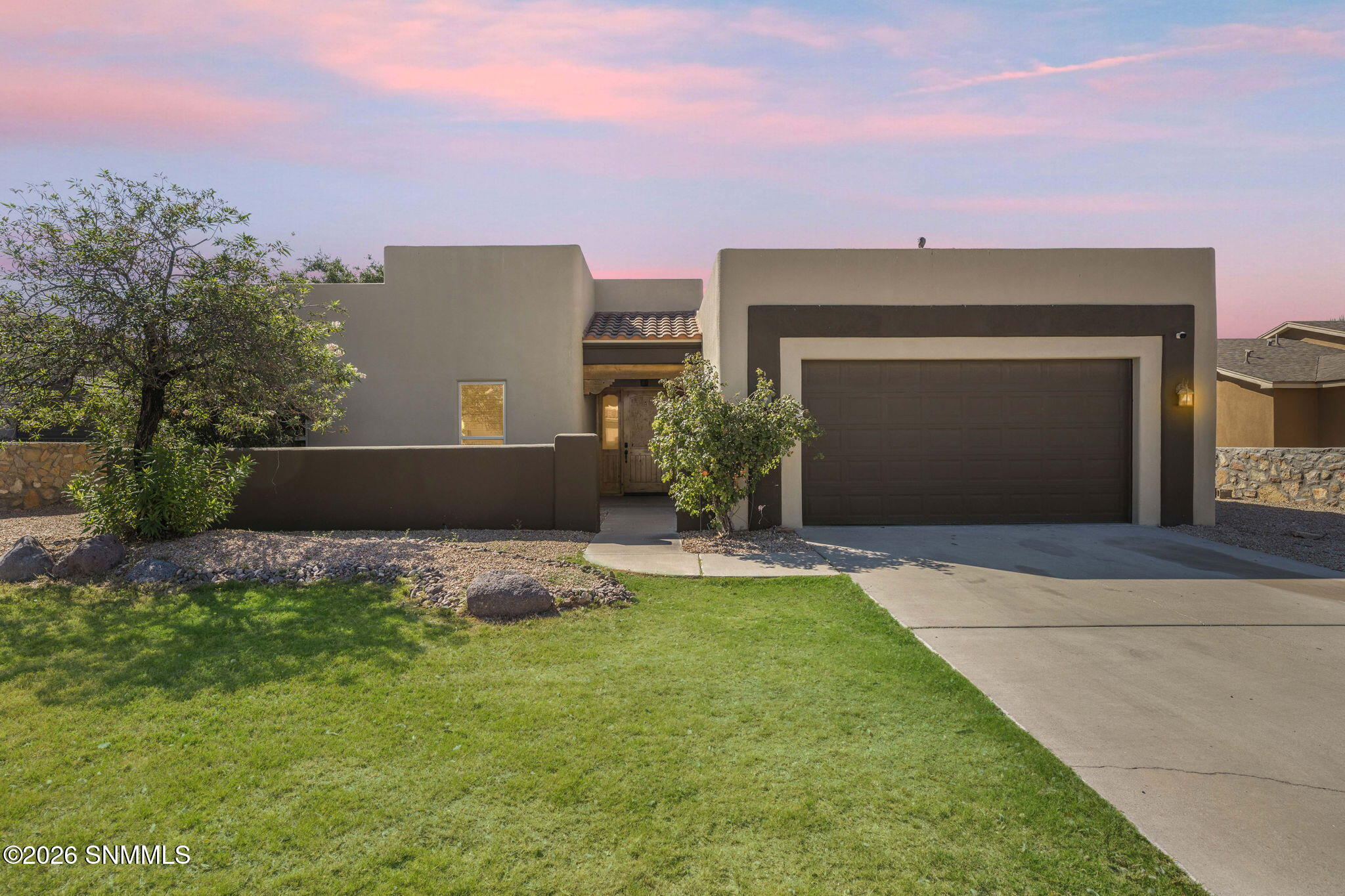 4664 Mesa Rico Drive Property Photo 1