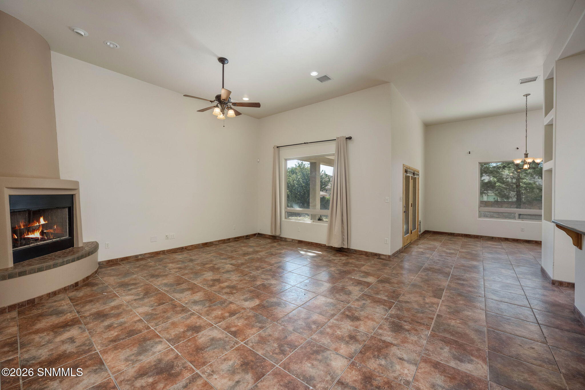 4664 Mesa Rico Drive Property Photo 3
