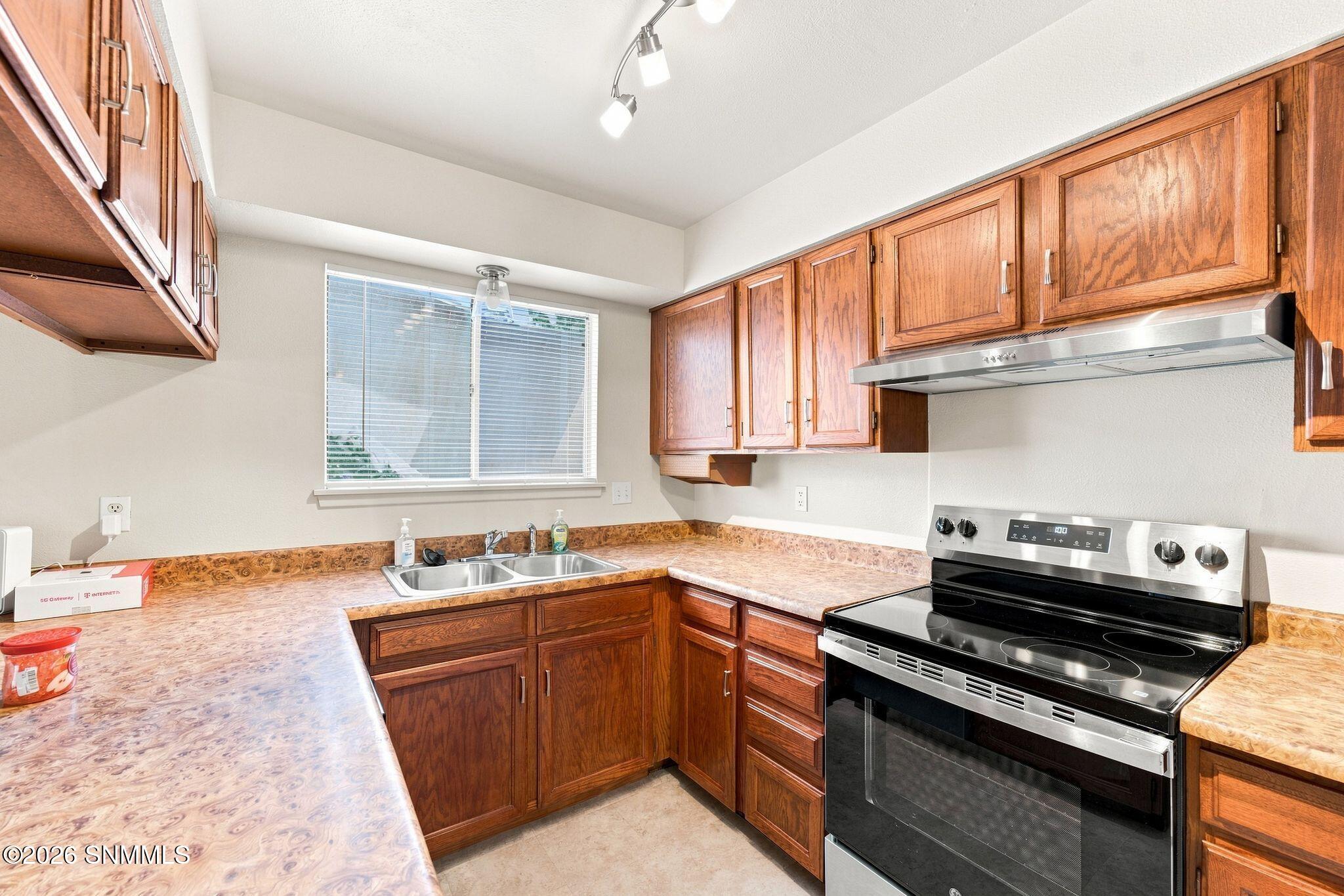 1803 Seldon Avenue Property Photo 14