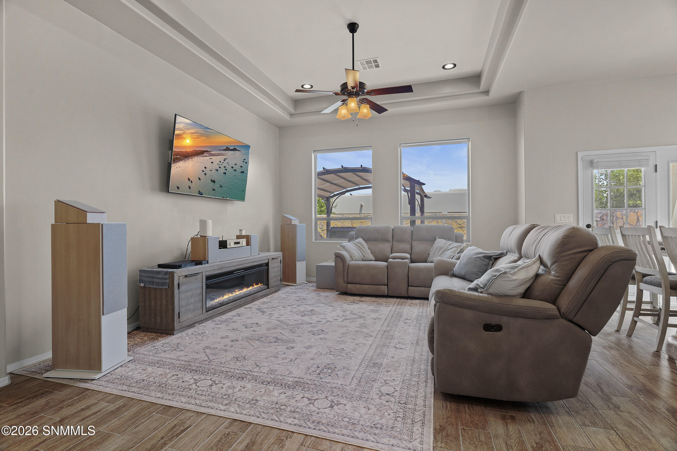 3665 Balboa Court Property Photo 9