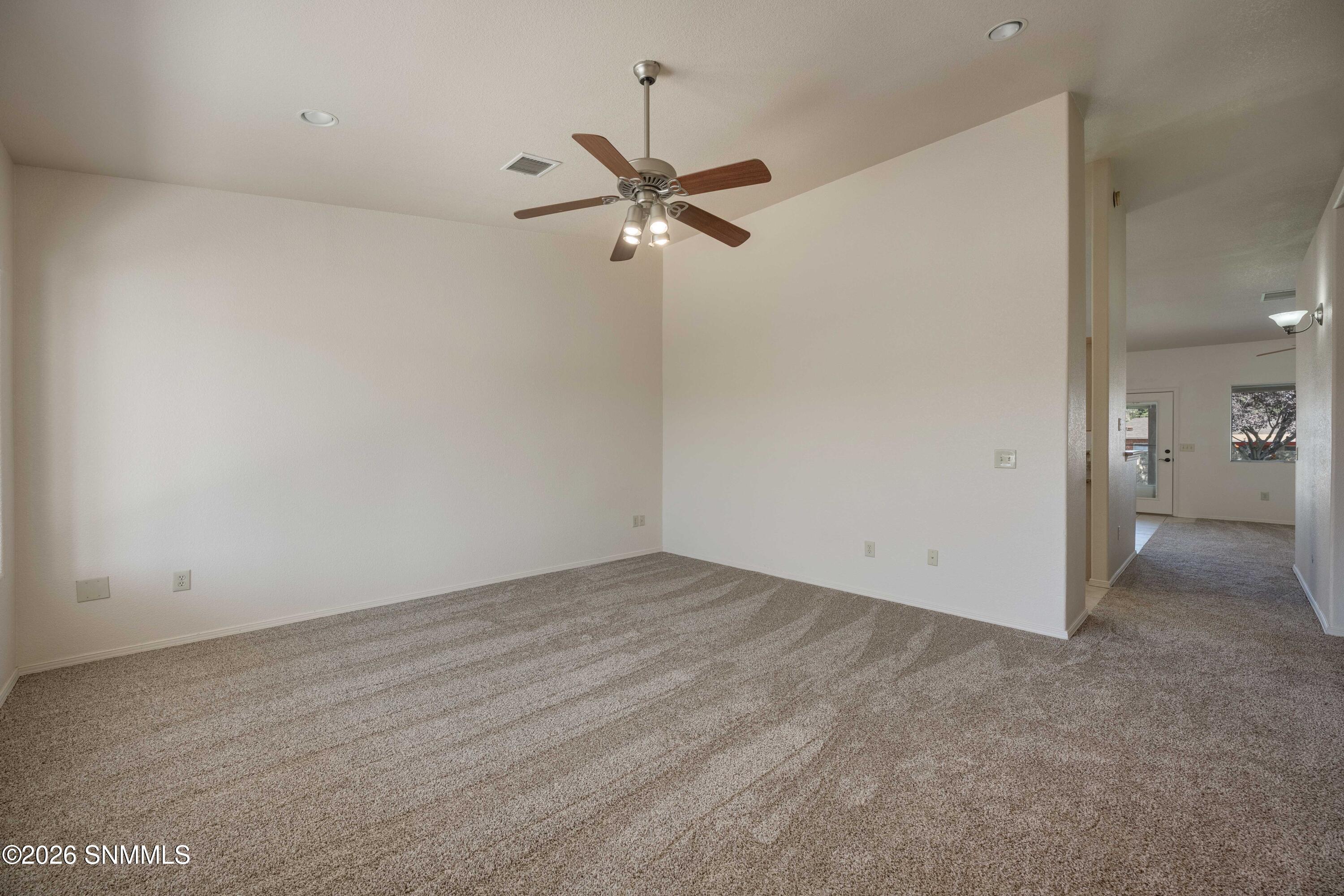 1205 Osage Court Property Photo 5