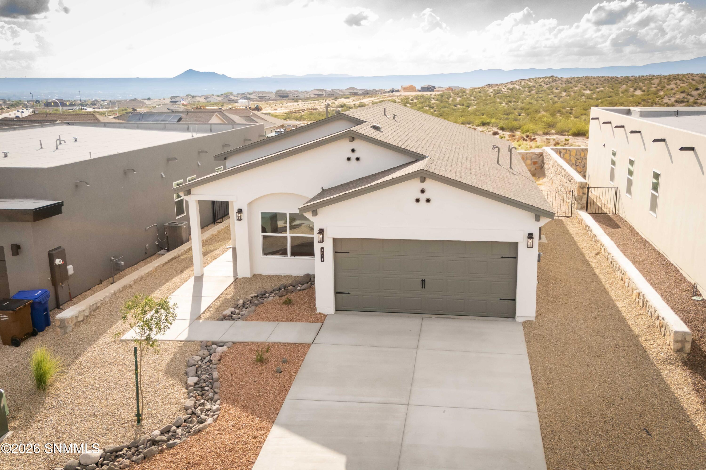 1035 Noria Court Property Photo 4