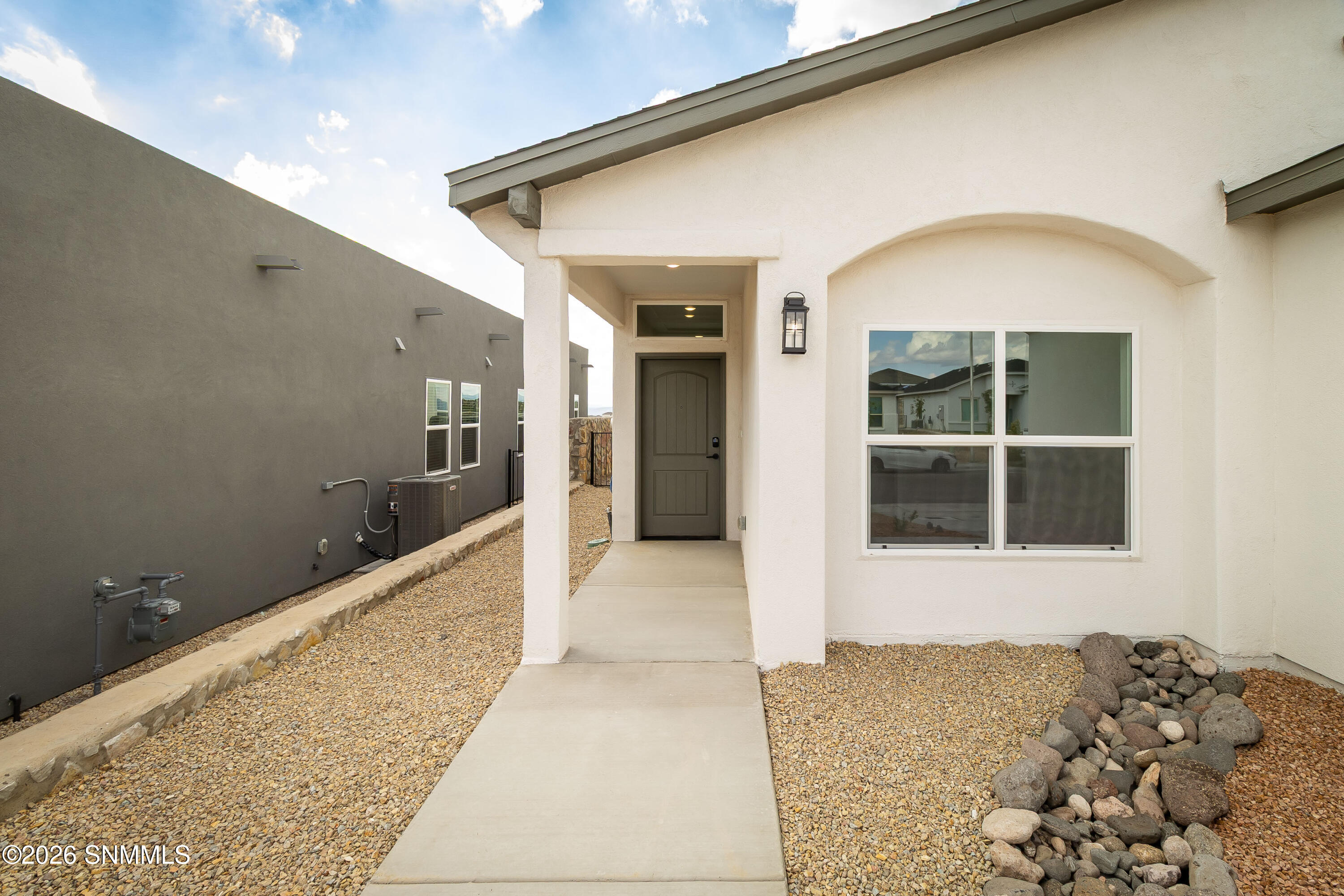 1035 Noria Court Property Photo 8