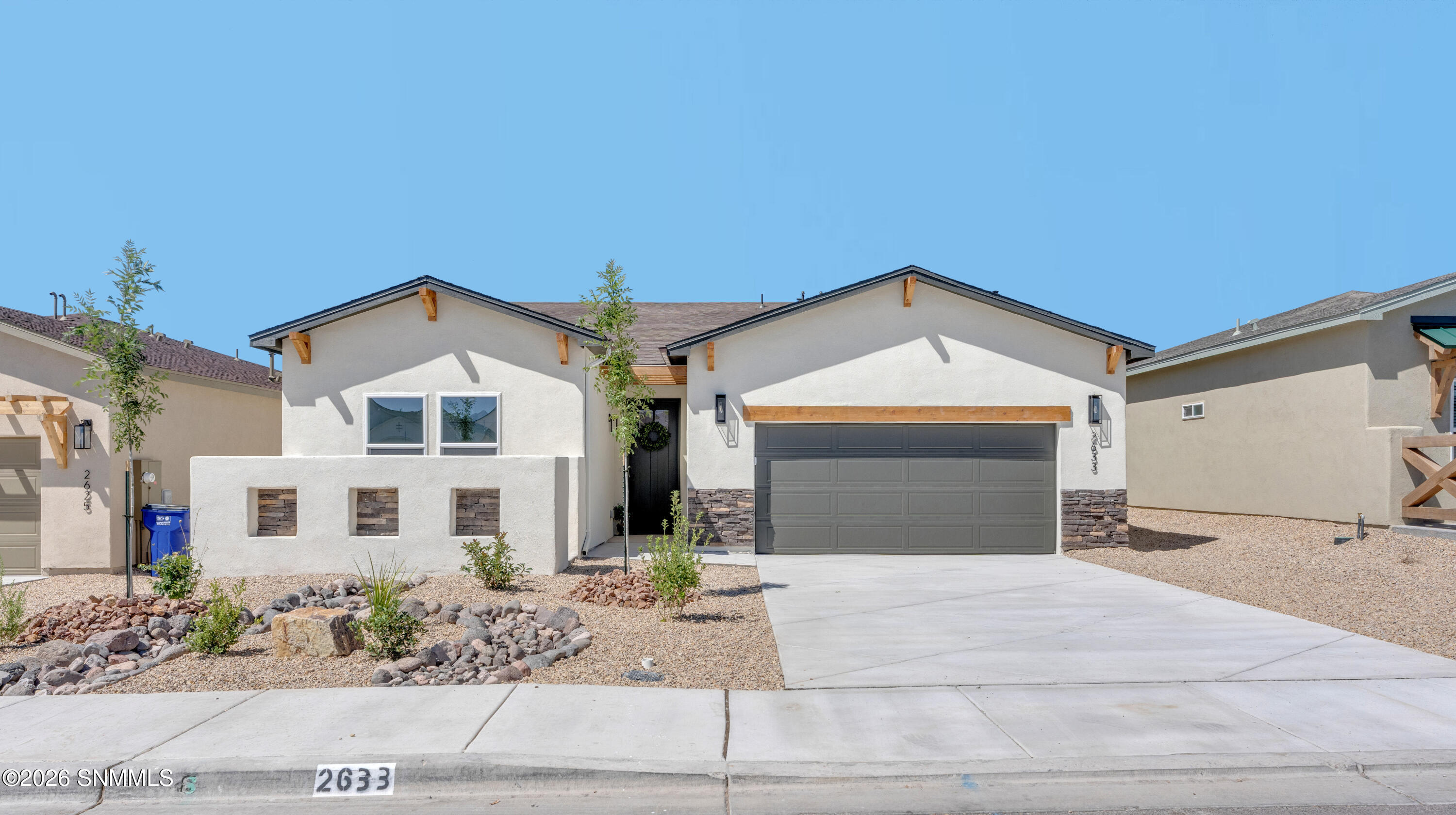 2633 Silver Hawk Avenue Property Photo 1