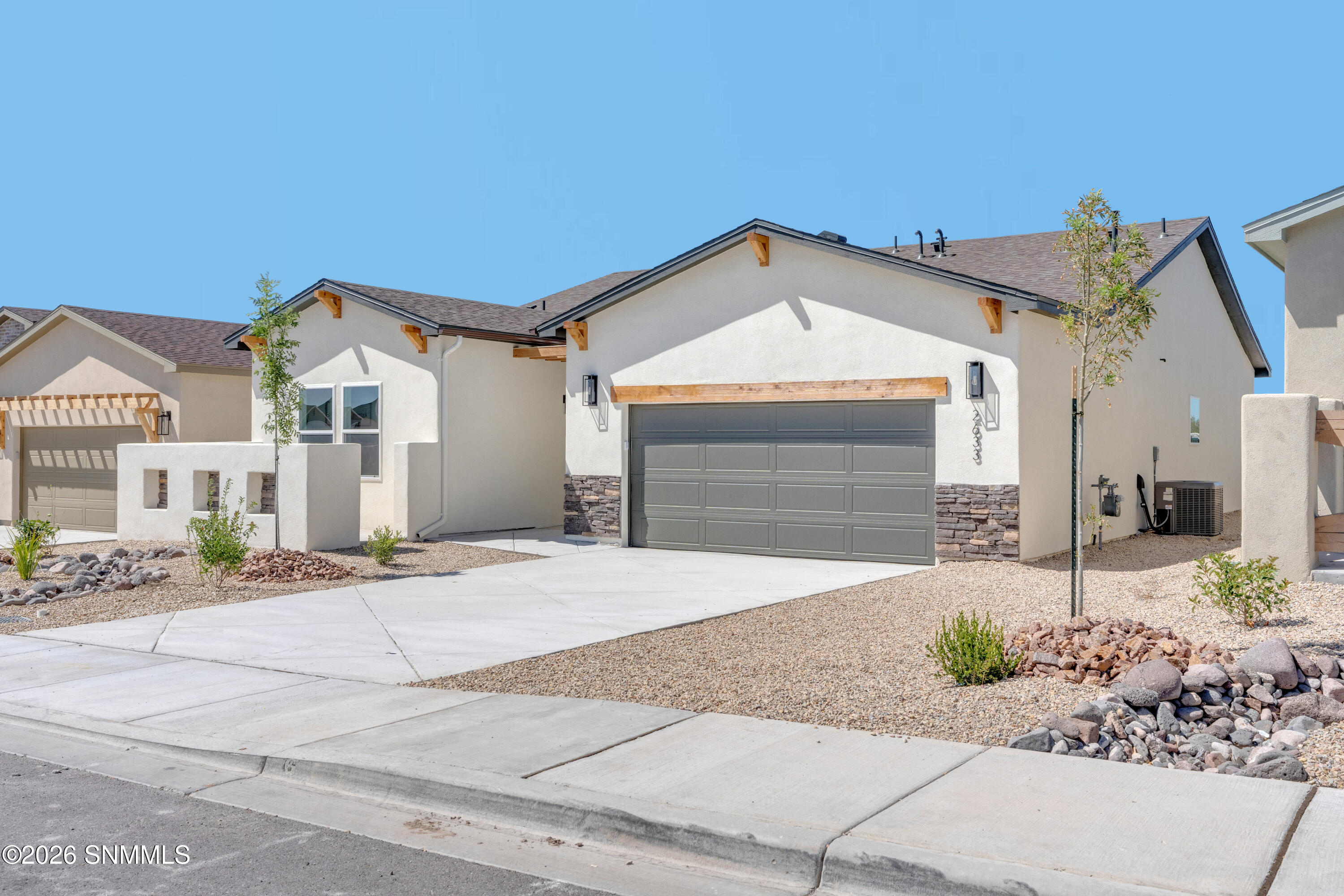 2633 Silver Hawk Avenue Property Photo 2