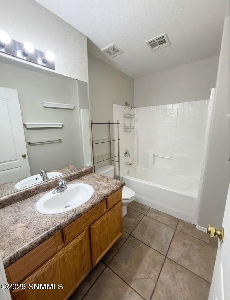 2916 Ancho Avenue Property Photo 5