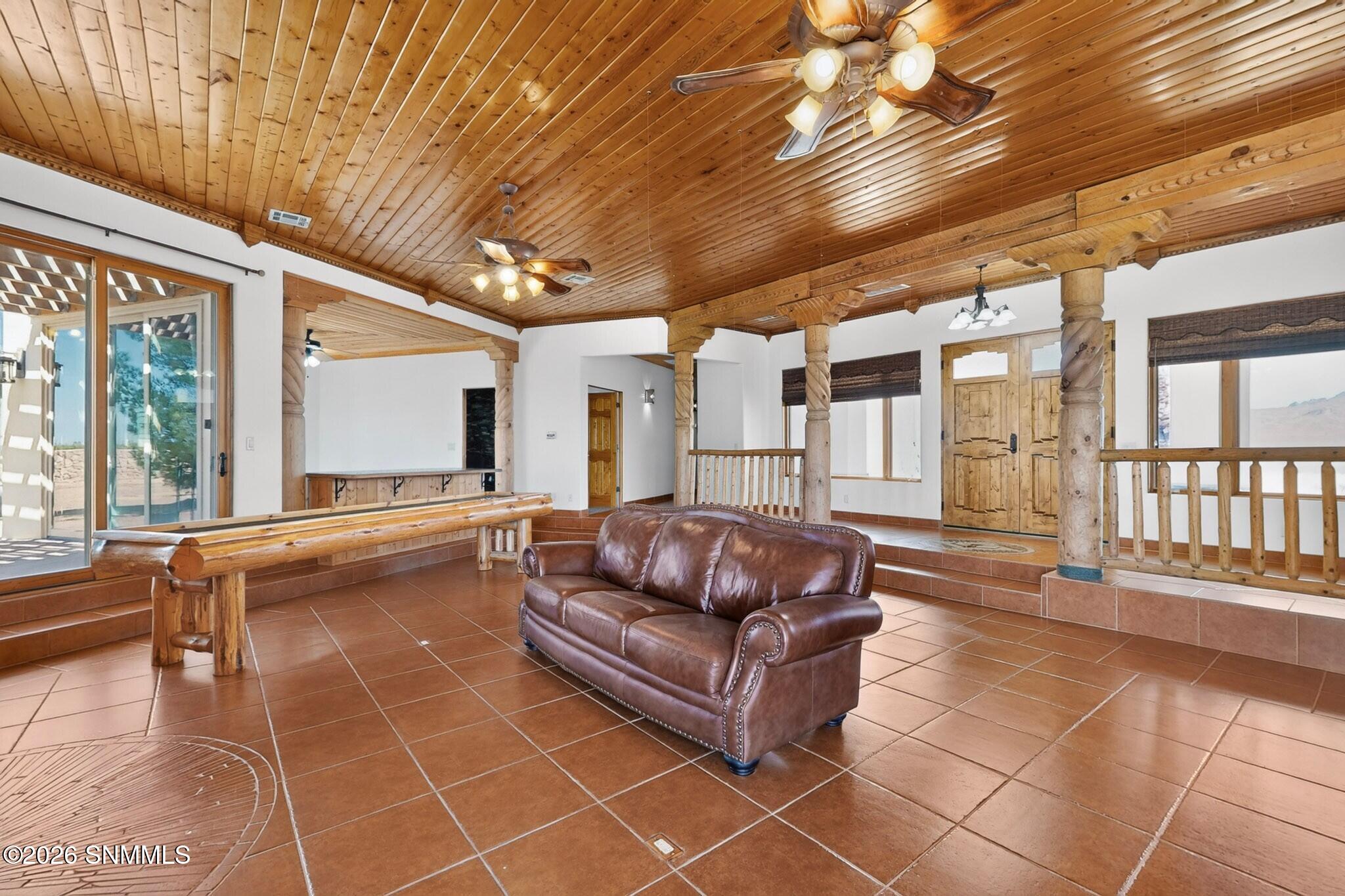 21998 Se Homestead Road Property Photo 3