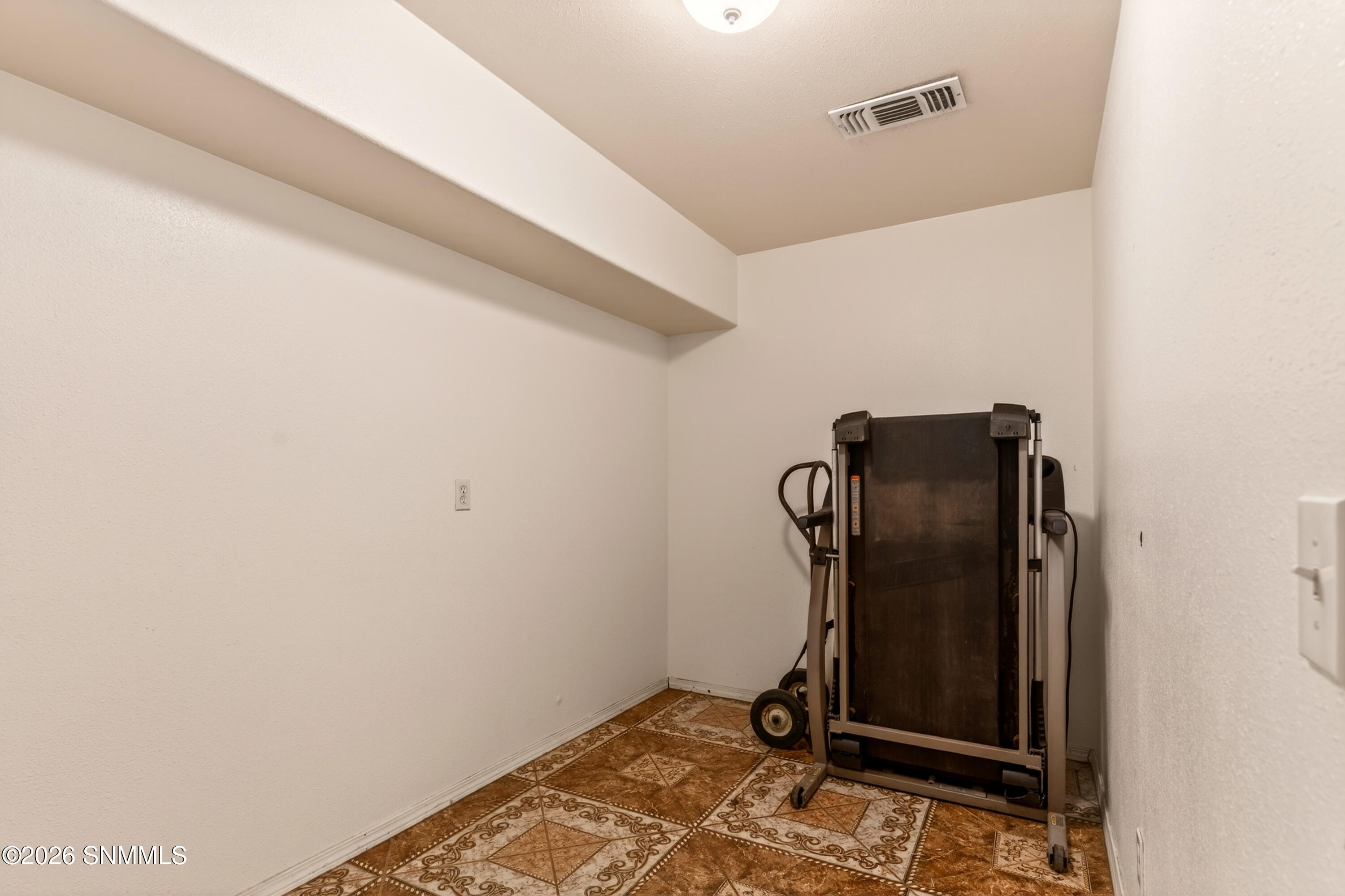 622 E Cherry Street Property Photo 30
