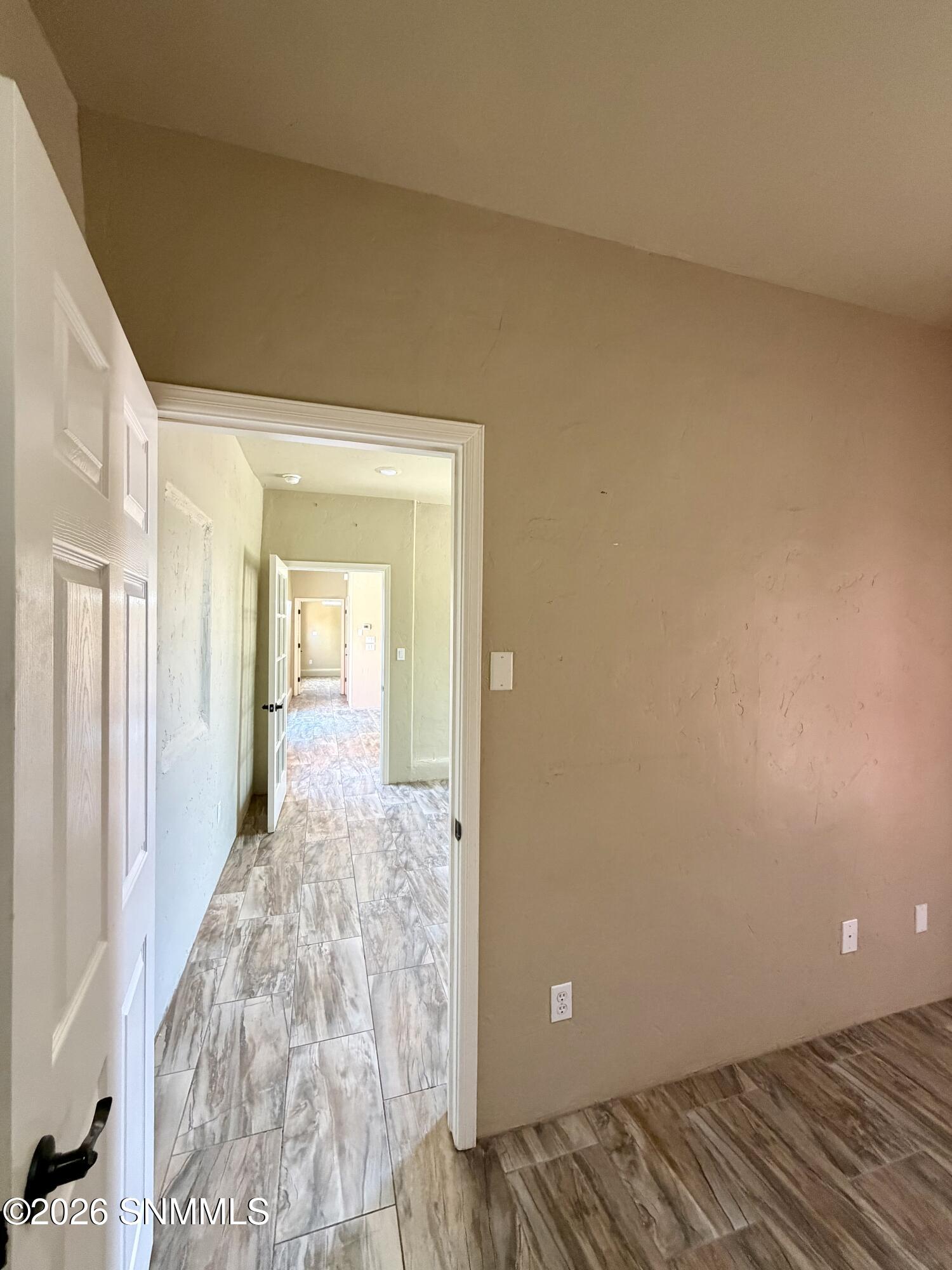 955 S Melendres Street Property Photo 17