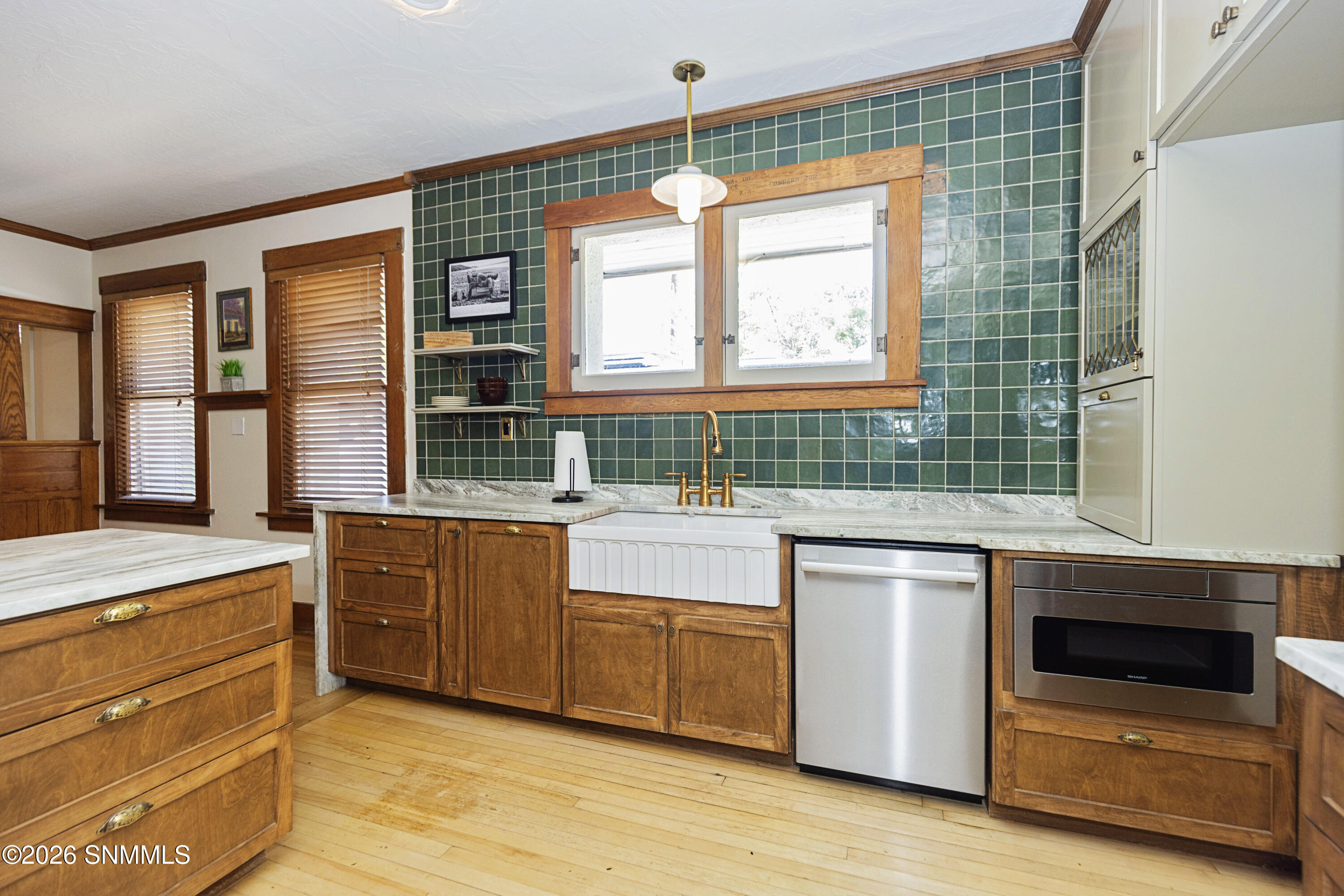 419 W College Avenue Property Photo 12