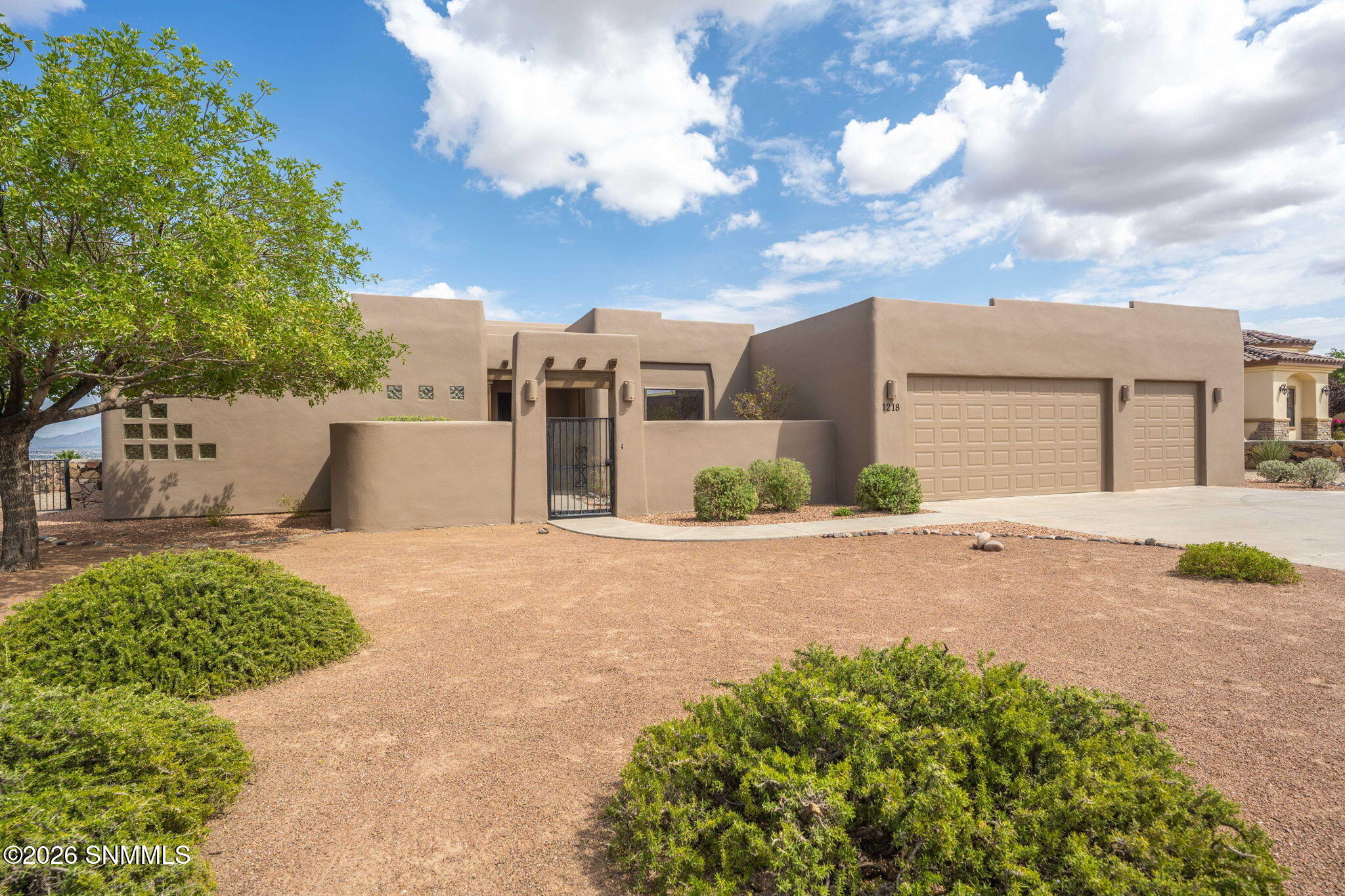 1218 Idyll Court Property Photo 2