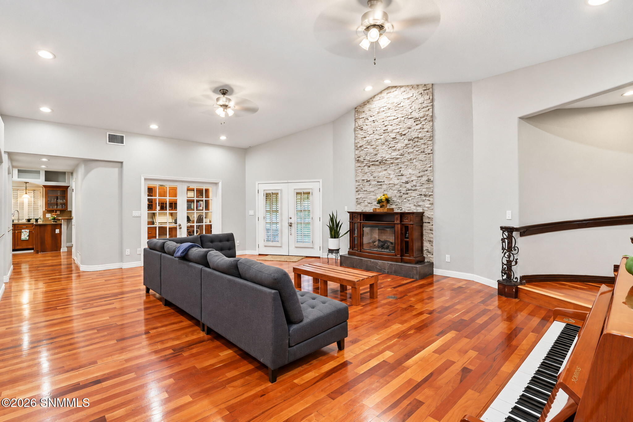 115 Crested Peak Court Property Photo 15