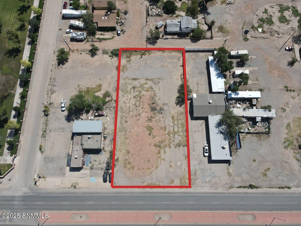 1650 N White Sands Boulevard Property Photo 2