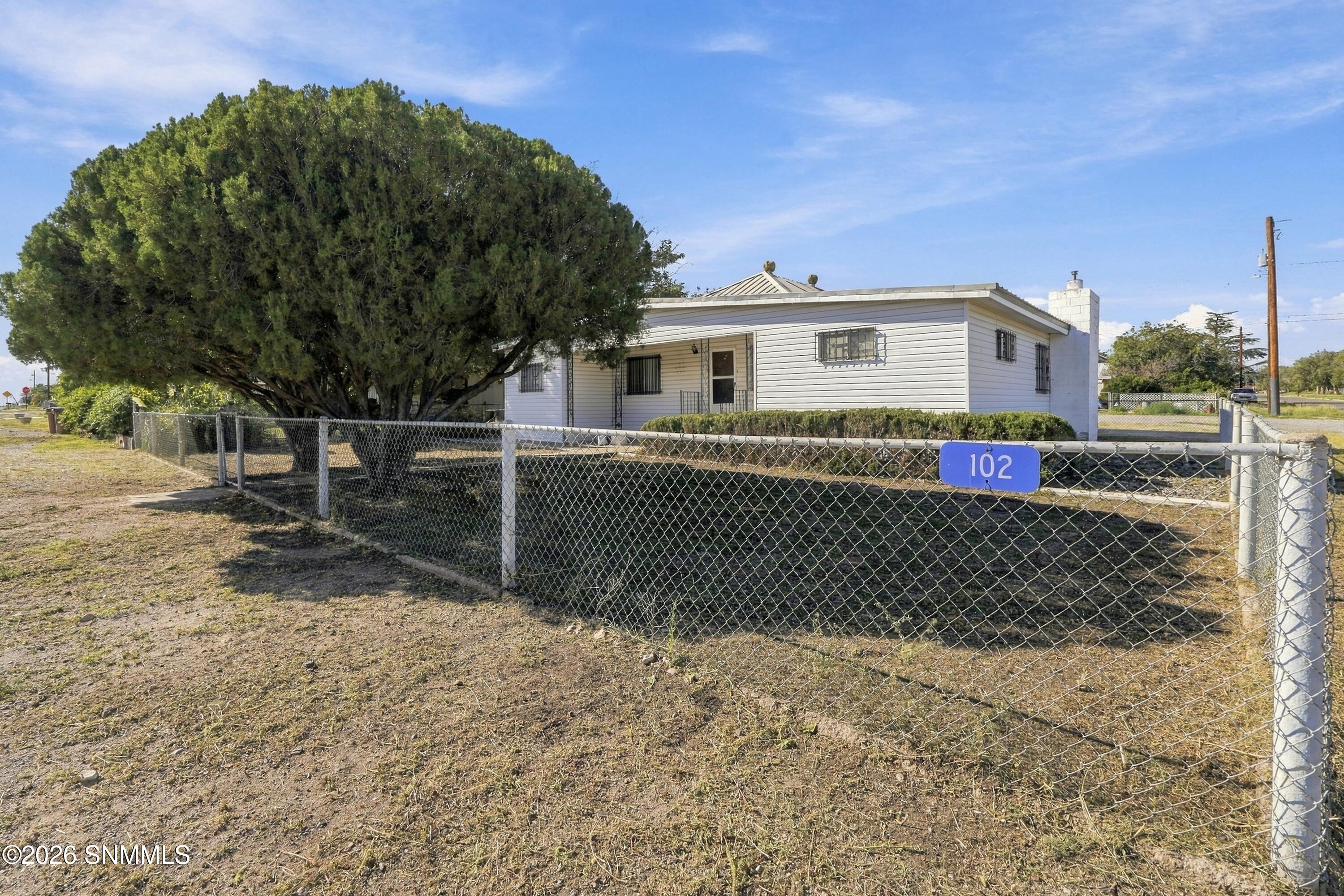 102 Aztec Avenue Property Photo 1