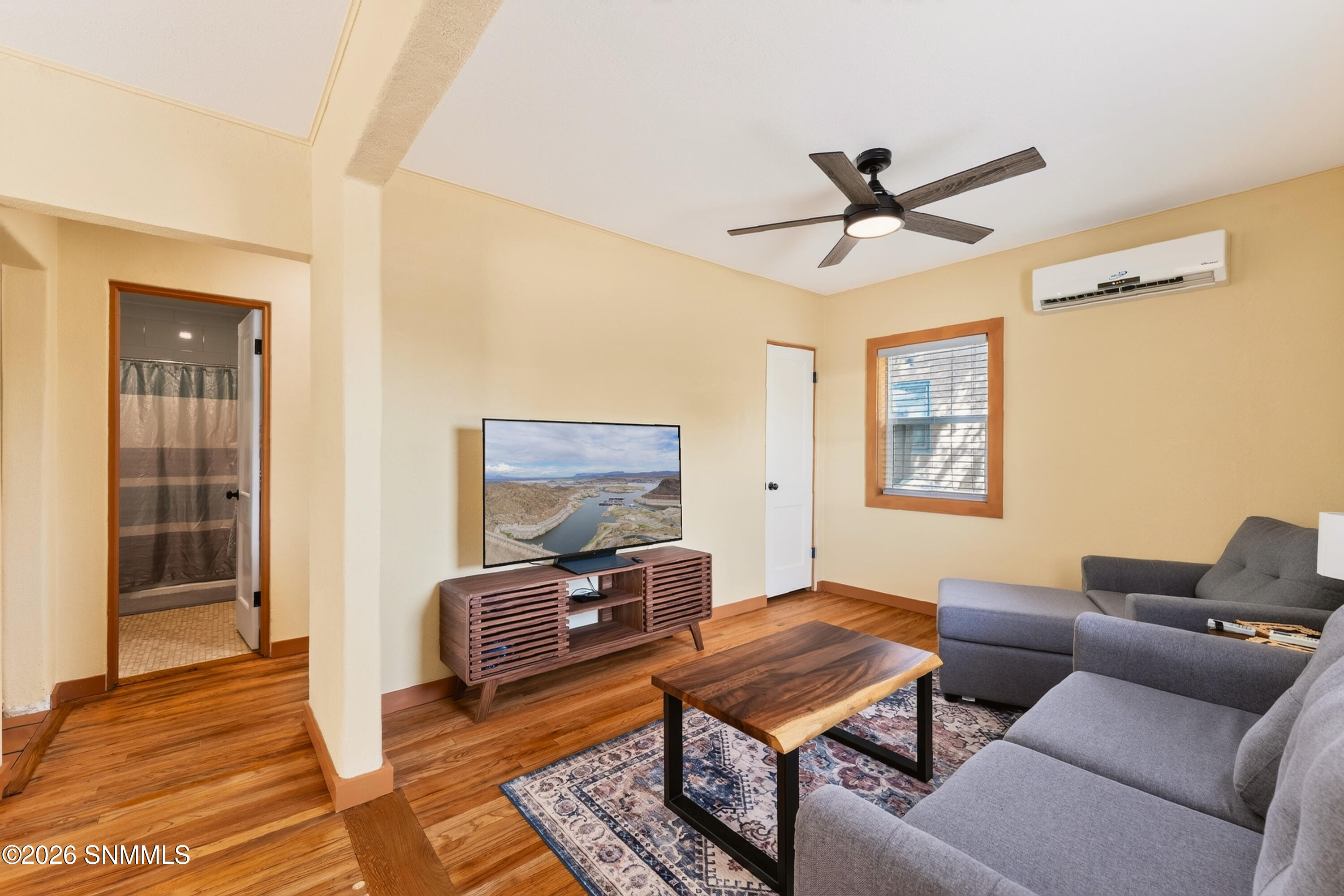 712 Corbett Street Property Photo 8