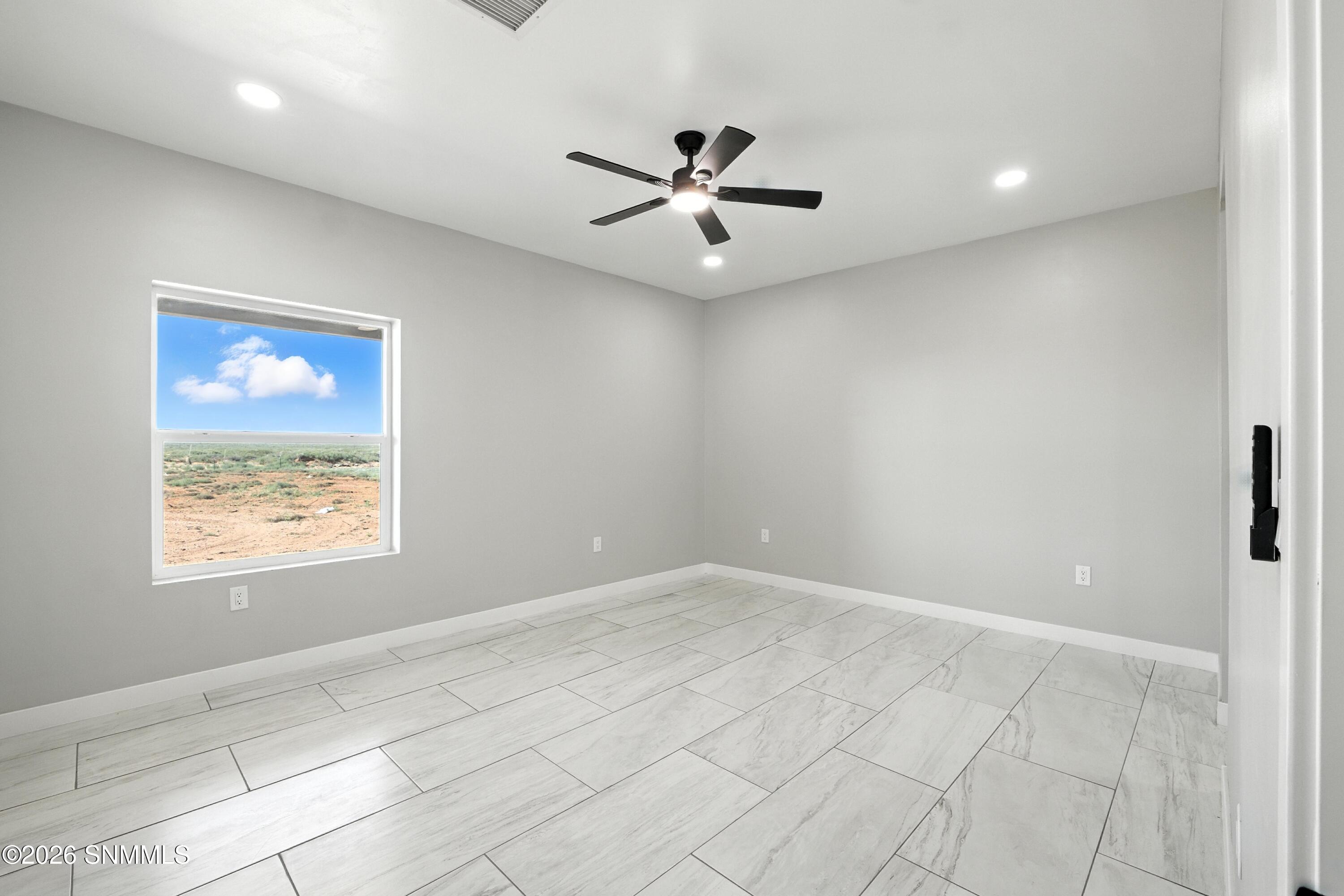 1249 Mojave Desert Drive Property Photo 6