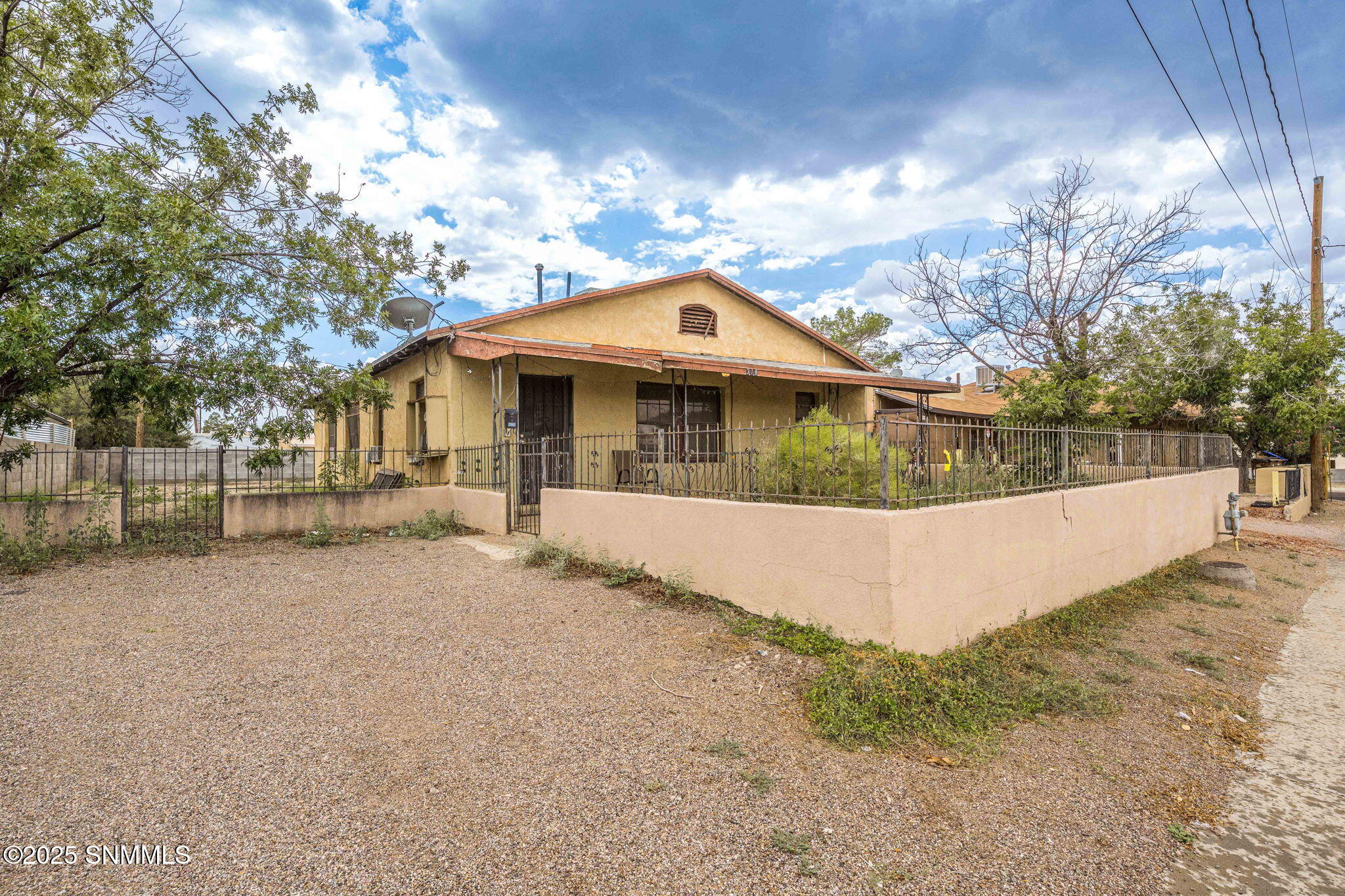 316 E Lucero Avenue Property Photo 3