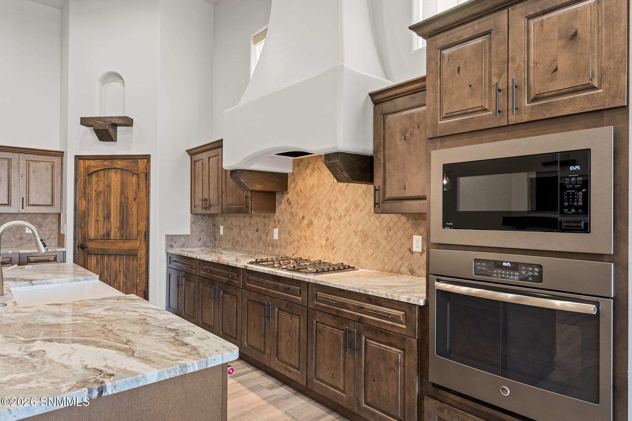 2256 Sedona Hills Parkway Property Photo 19