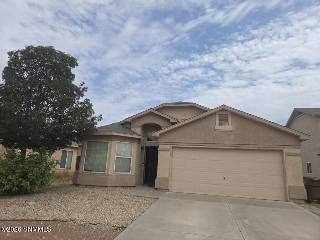 2114 Windsor Place Property Photo 2
