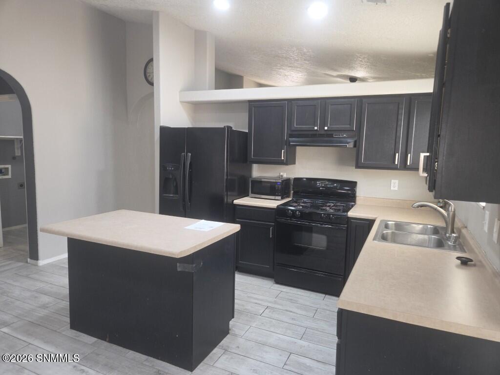 2114 Windsor Place Property Photo 7