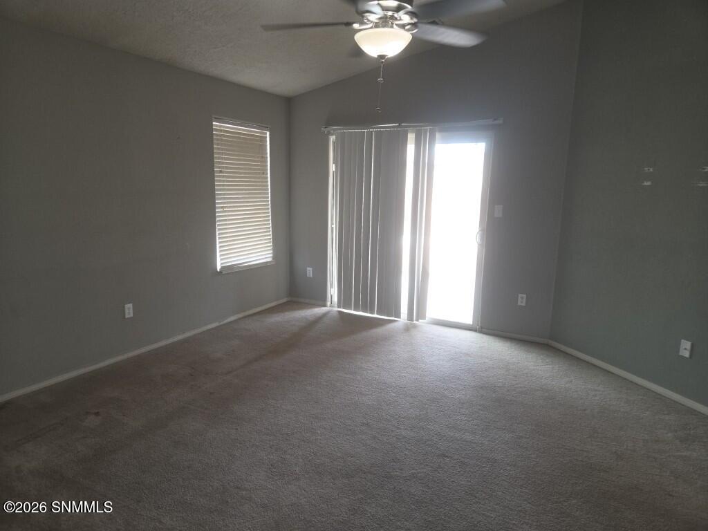 2114 Windsor Place Property Photo 9