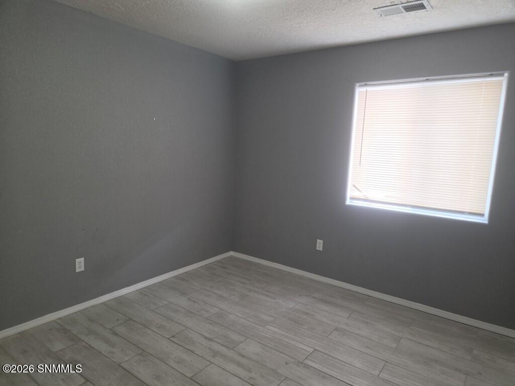 2114 Windsor Place Property Photo 24