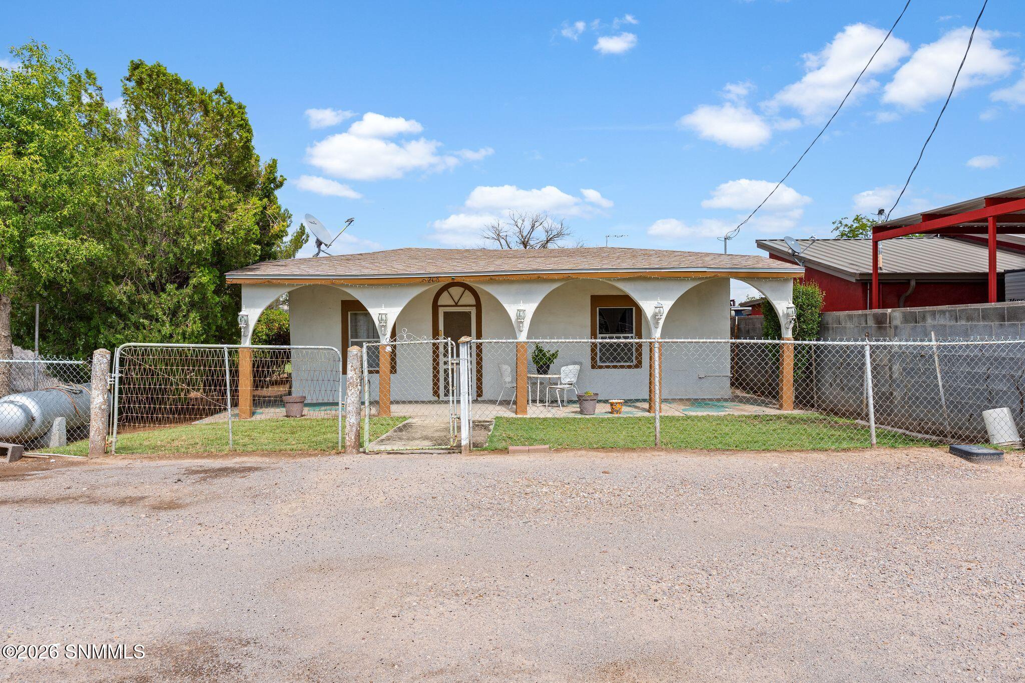 208 Saint Valentine Street Property Photo 1