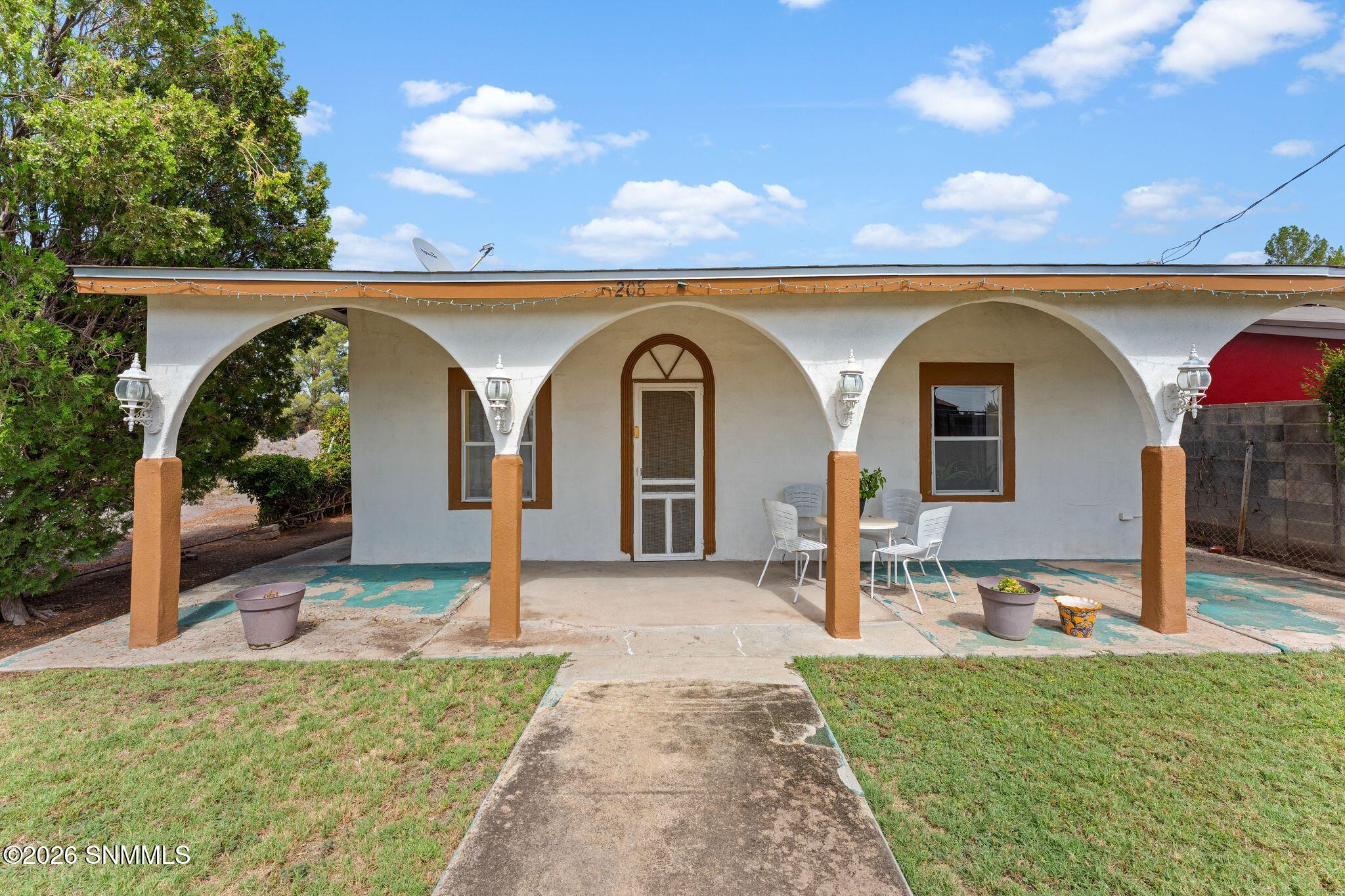 208 Saint Valentine Street Property Photo 3
