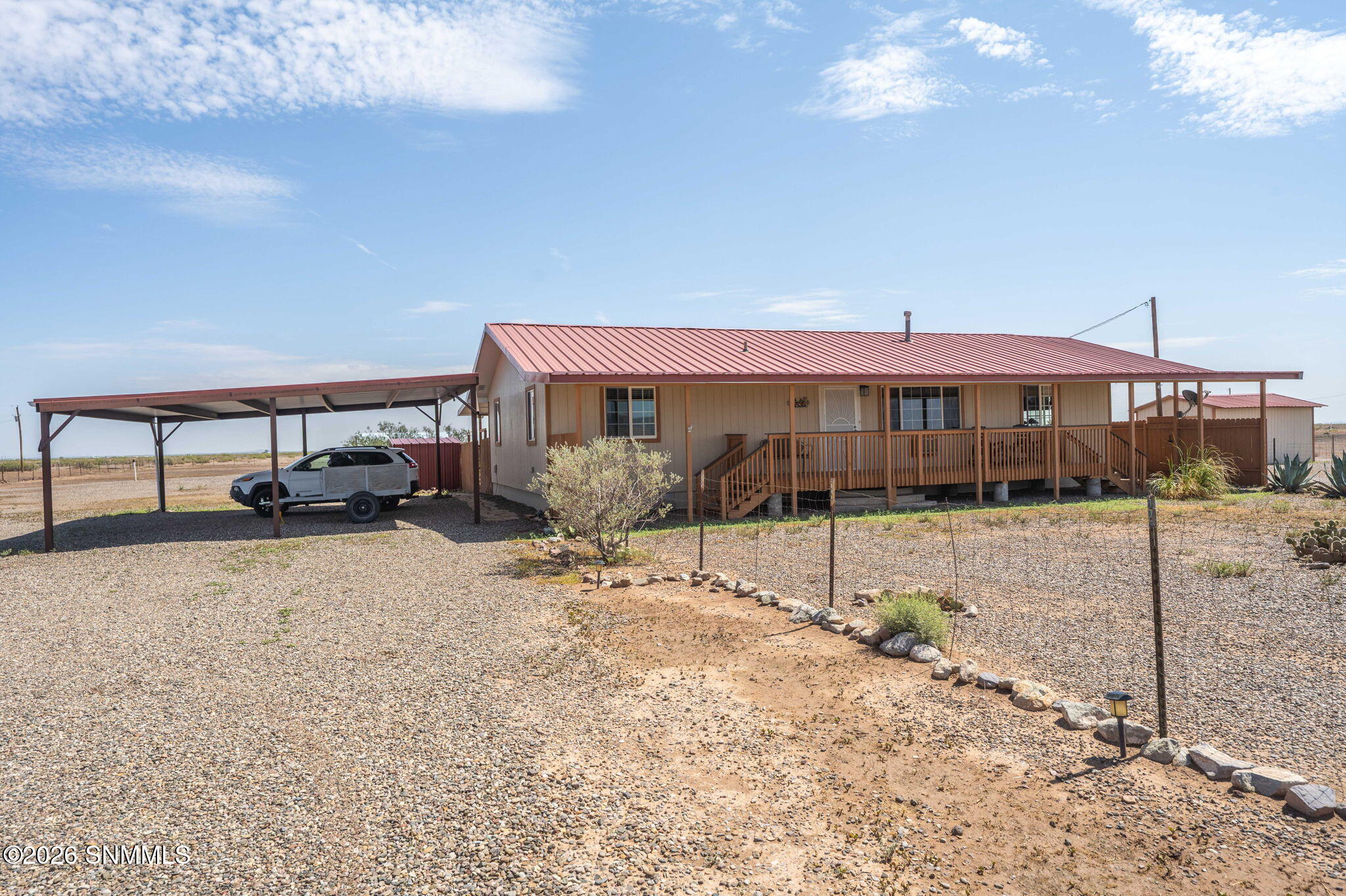 5835 Reposo Road Property Photo 1