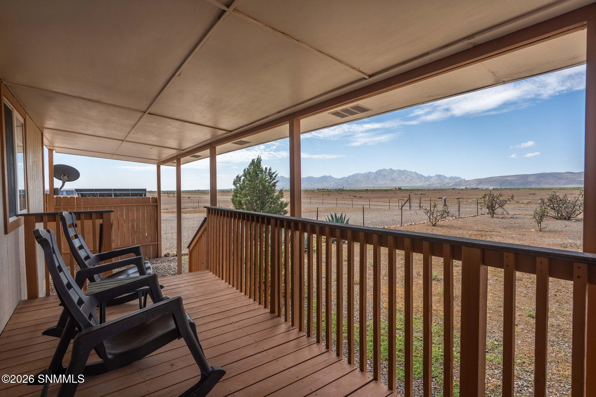 5835 Reposo Road Property Photo 4