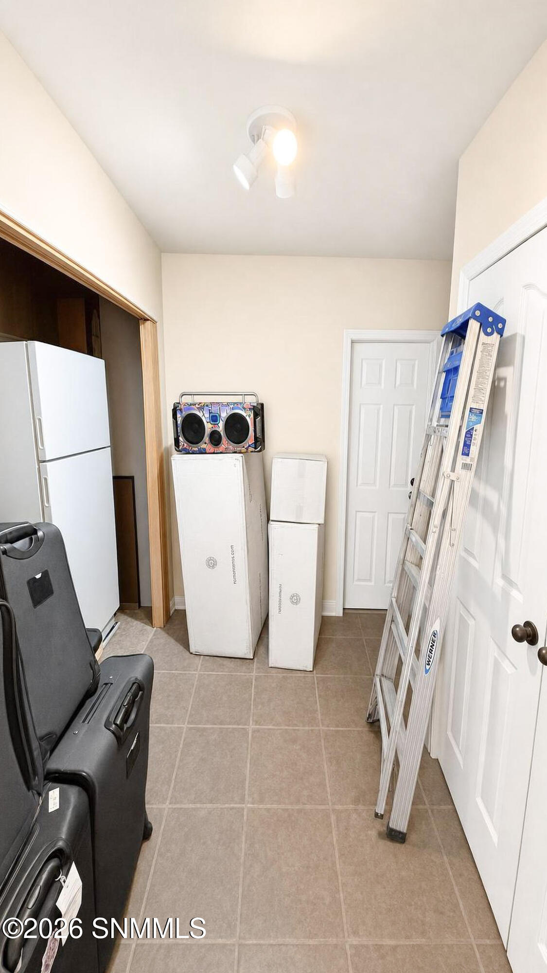 1221 W Canal Road Property Photo 13