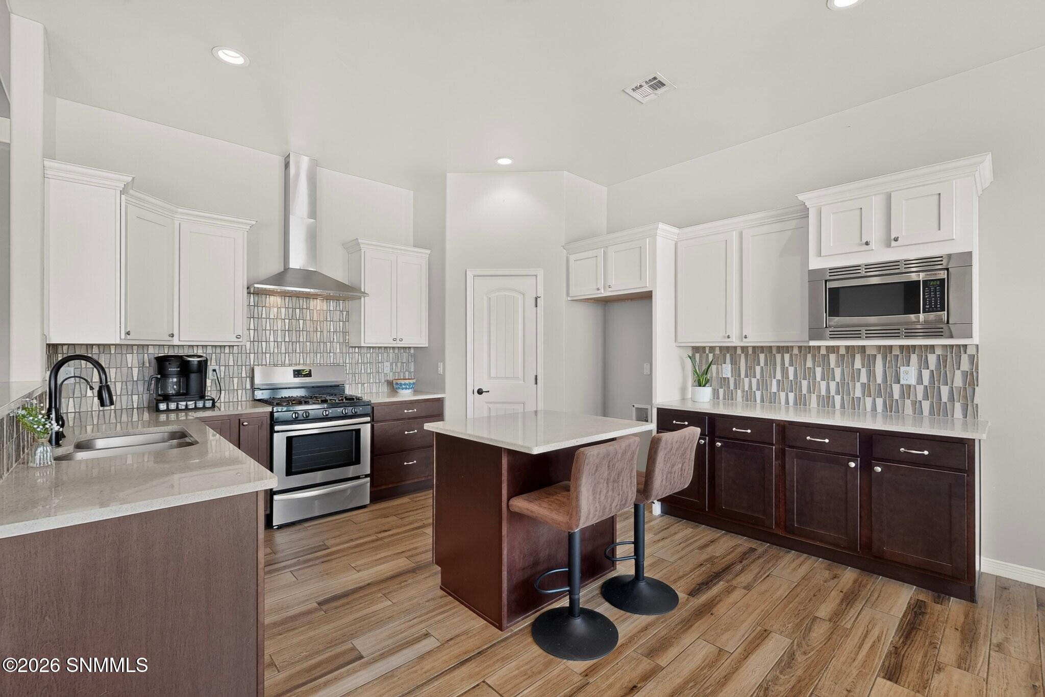 4669 Mesa Rico Drive Property Photo 10