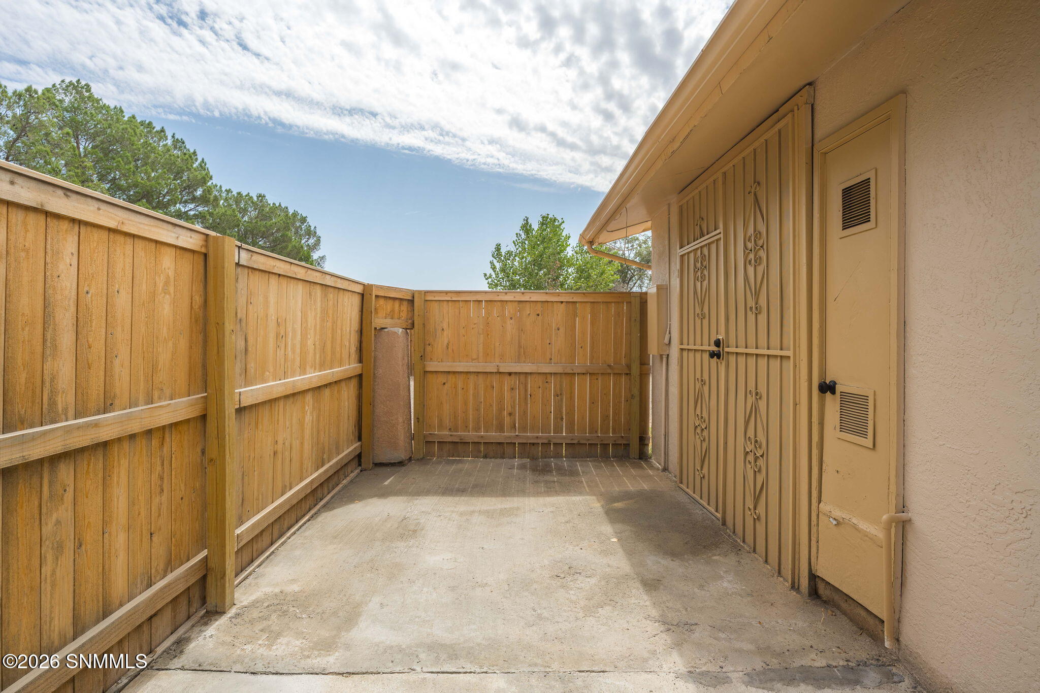 2039 Stanford Street Property Photo 19
